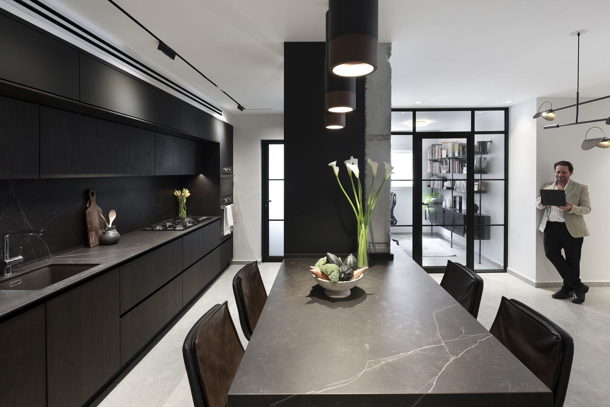https://archello.com/story/138685/attachments/photos-videos/17 photo_credit Eran Turgeman – Photography Studio