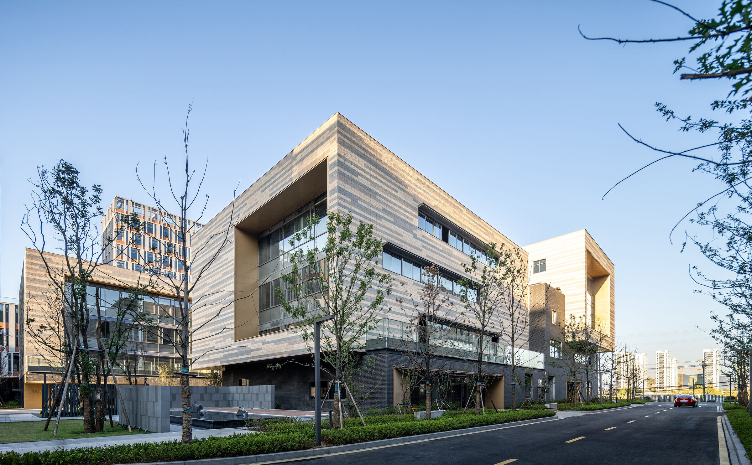https://archello.com/story/138710/attachments/photos-videos/33 photo_credit line+, PHOTO by Chen Xi Studio