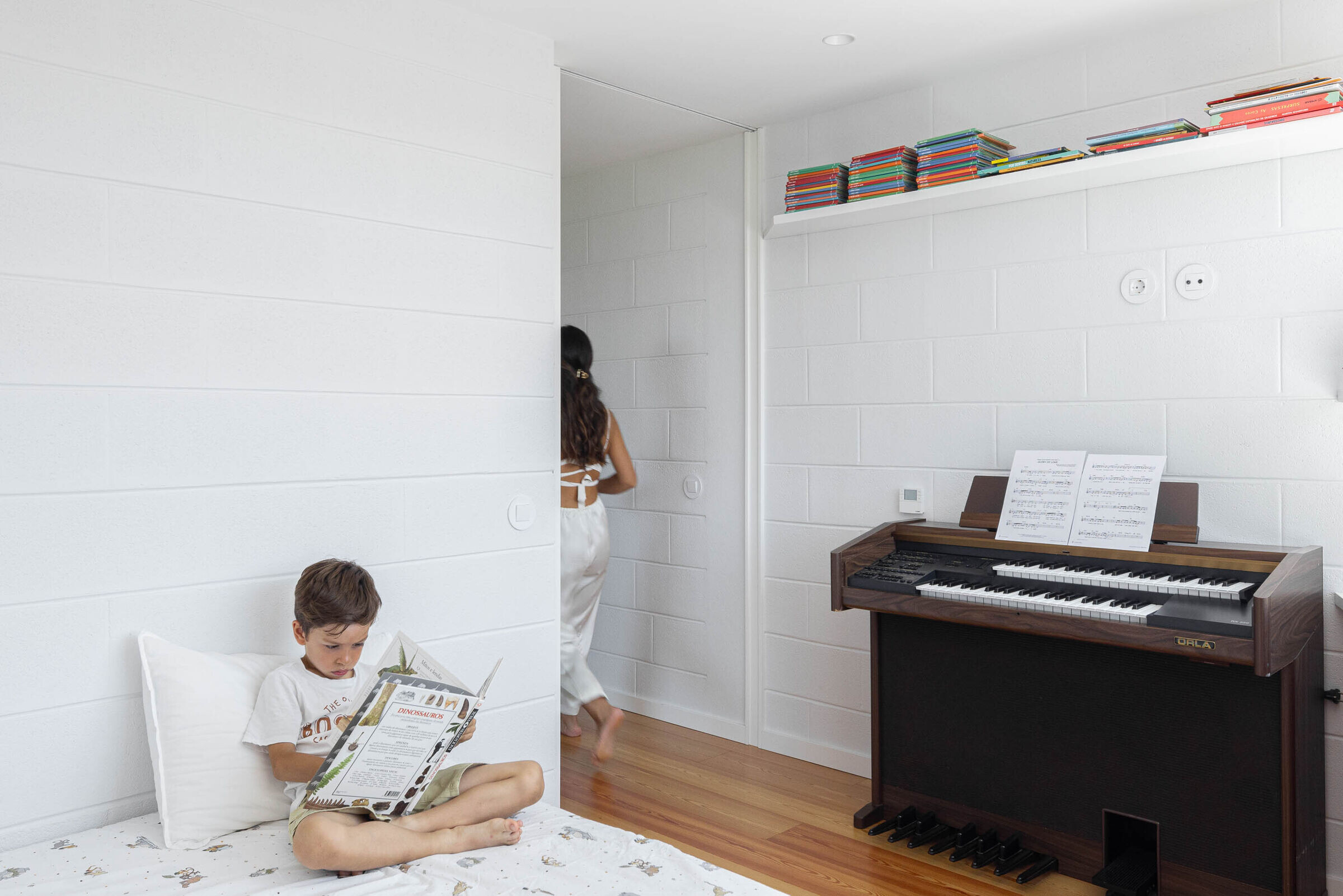 https://archello.com/story/138777/attachments/photos-videos/32 photo_credit Ivo Tavares Studio