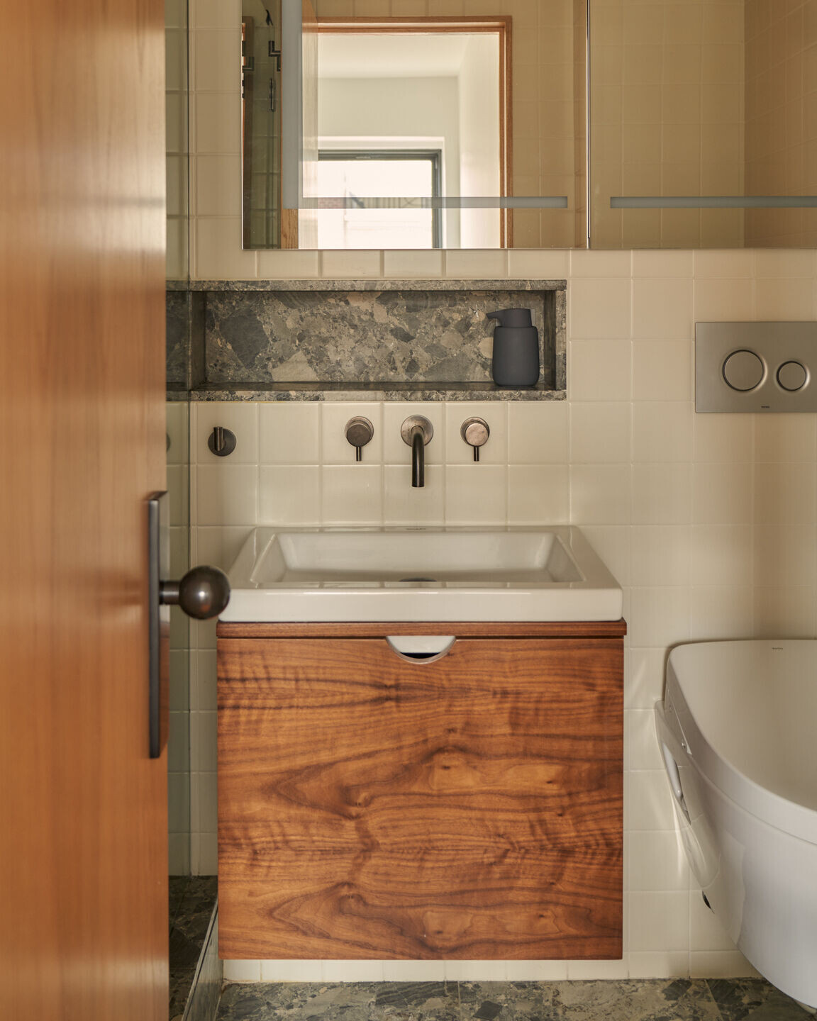 https://archello.com/story/138845/attachments/photos-videos/12 photo_credit Seth Caplan