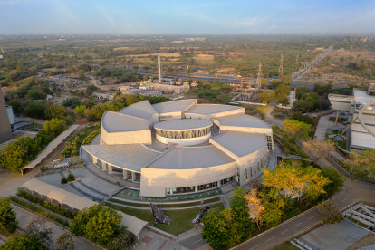 This 5th generation facility is part of the sprawling 200 acres Ahmedabad Science city