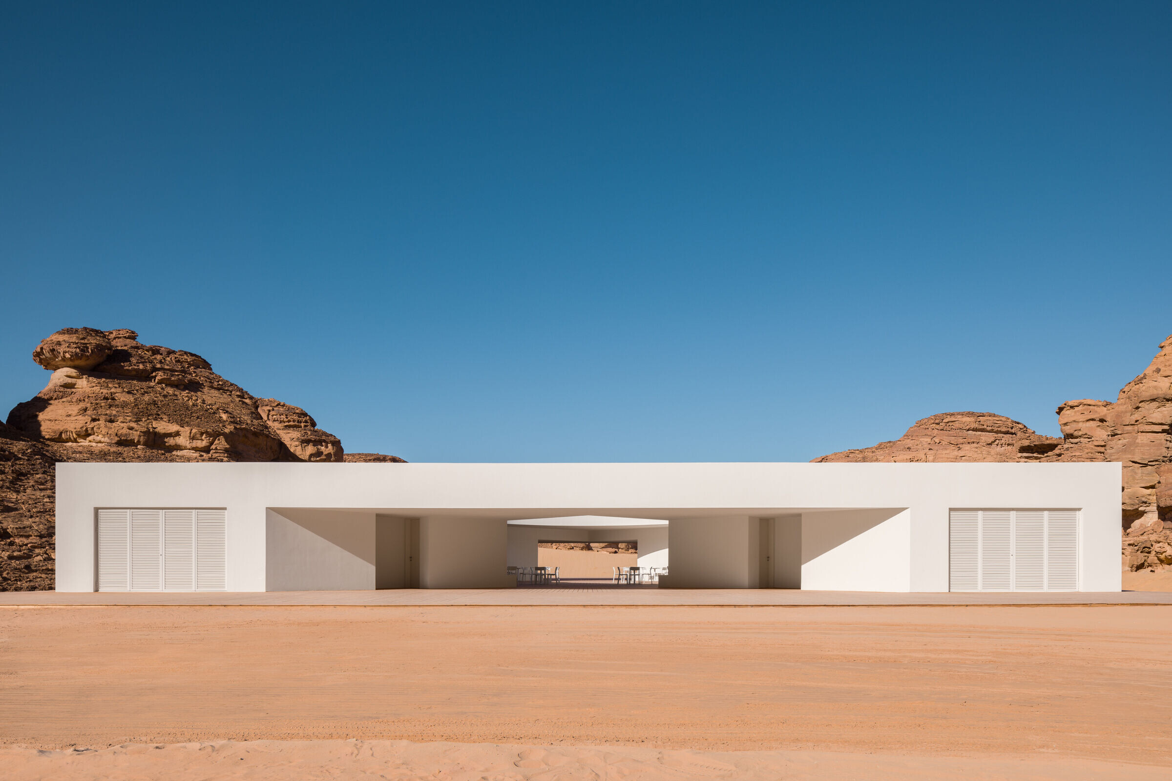 https://archello.com/story/138956/attachments/photos-videos/5 photo_credit Colin Robertson