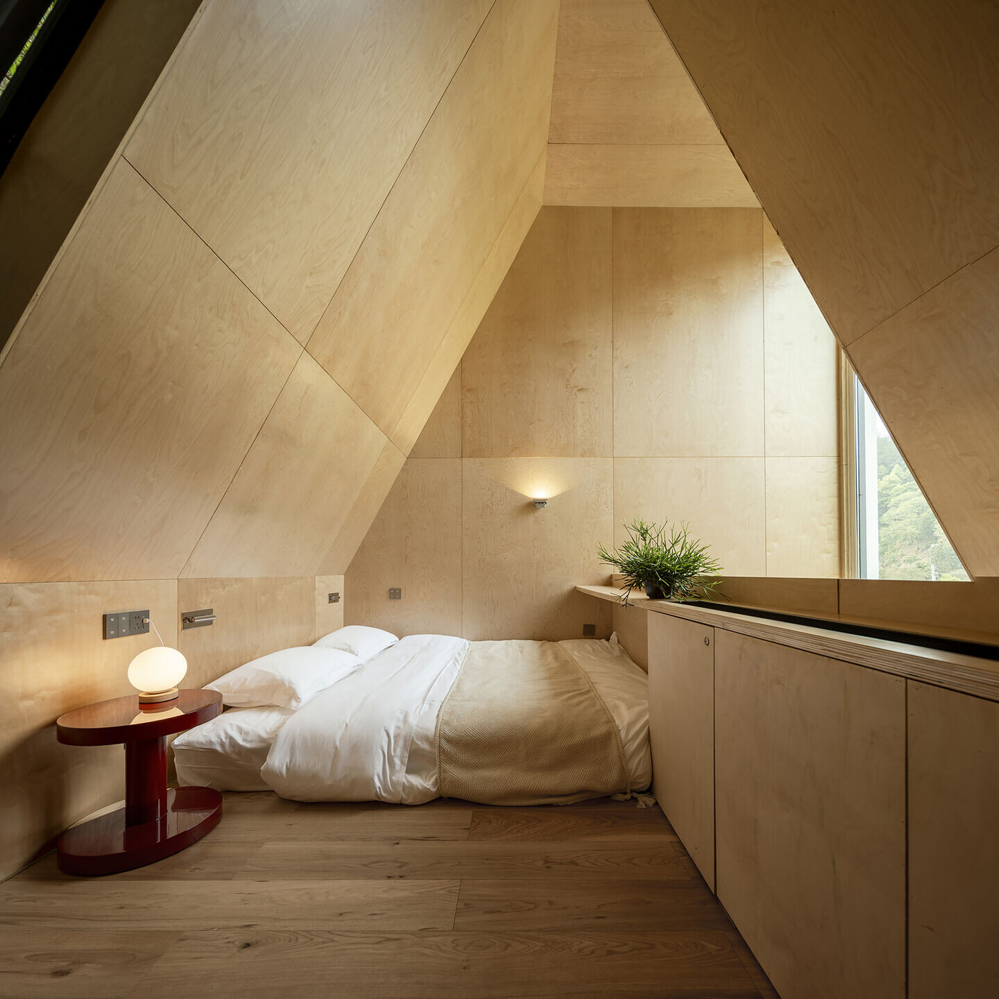https://archello.com/story/139603/attachments/photos-videos/15 photo_credit EERI