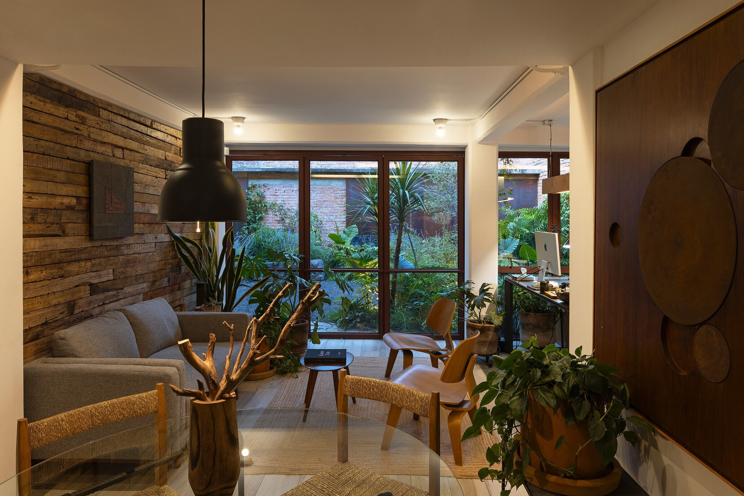 https://archello.com/story/139611/attachments/photos-videos/3 photo_credit Leonardo Finotti