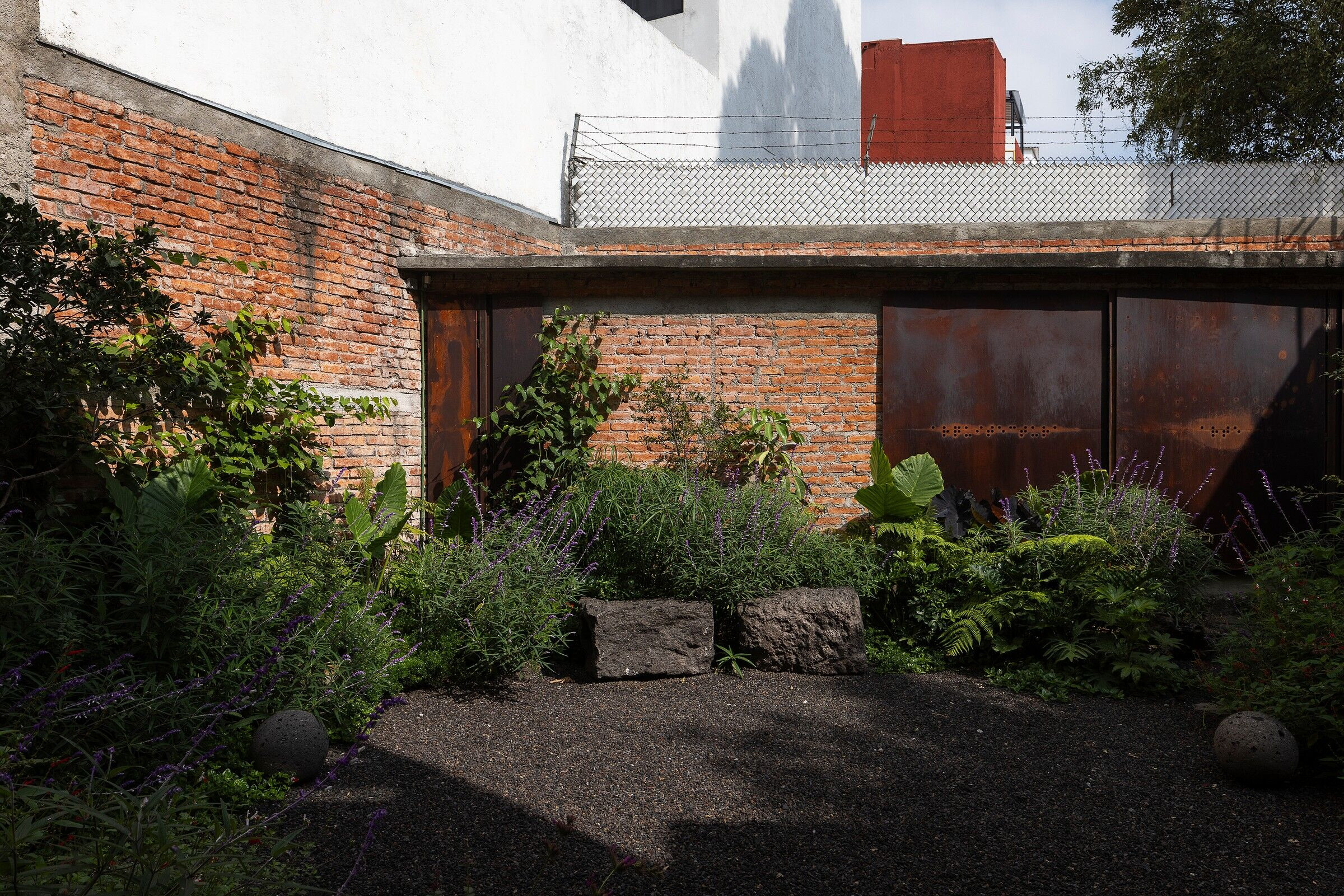 https://archello.com/story/139611/attachments/photos-videos/13 photo_credit Leonardo Finotti
