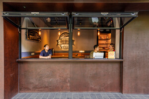 Slow Boat Sanlitun