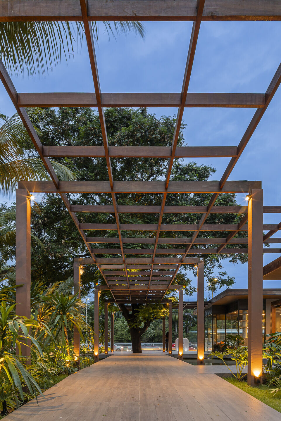 https://archello.com/story/139772/attachments/photos-videos/9 photo_credit Felipe Petrovsky
