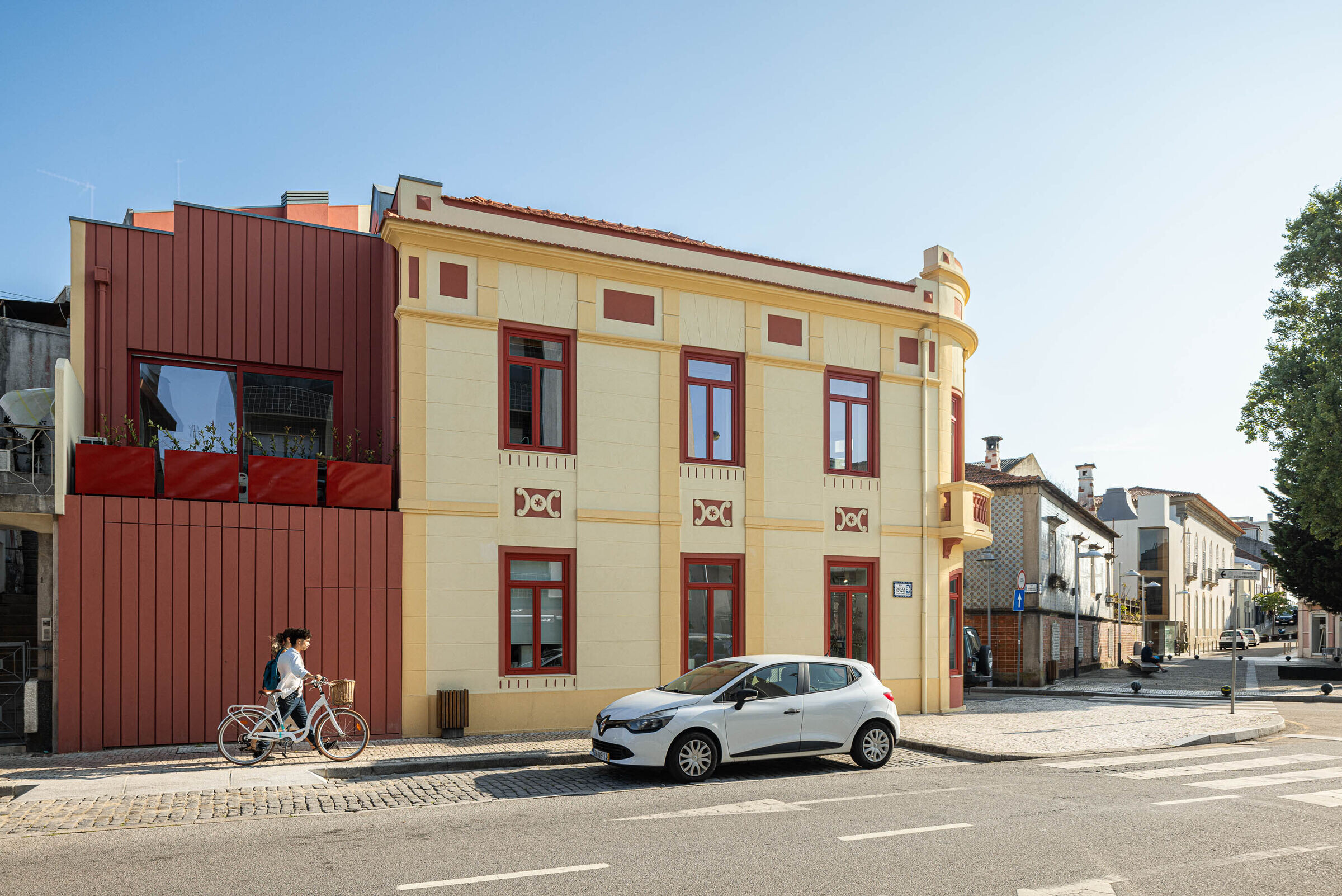 https://archello.com/story/139840/attachments/photos-videos/4 photo_credit Ivo Tavares Studio