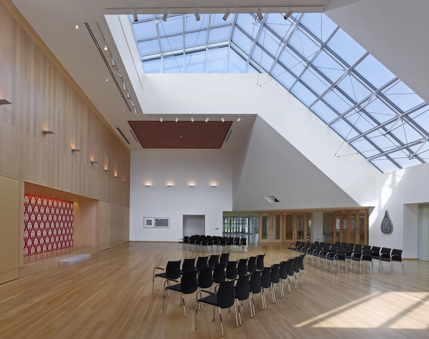 https://archello.com/story/139997/attachments/photos-videos/13 photo_credit Shai Gil