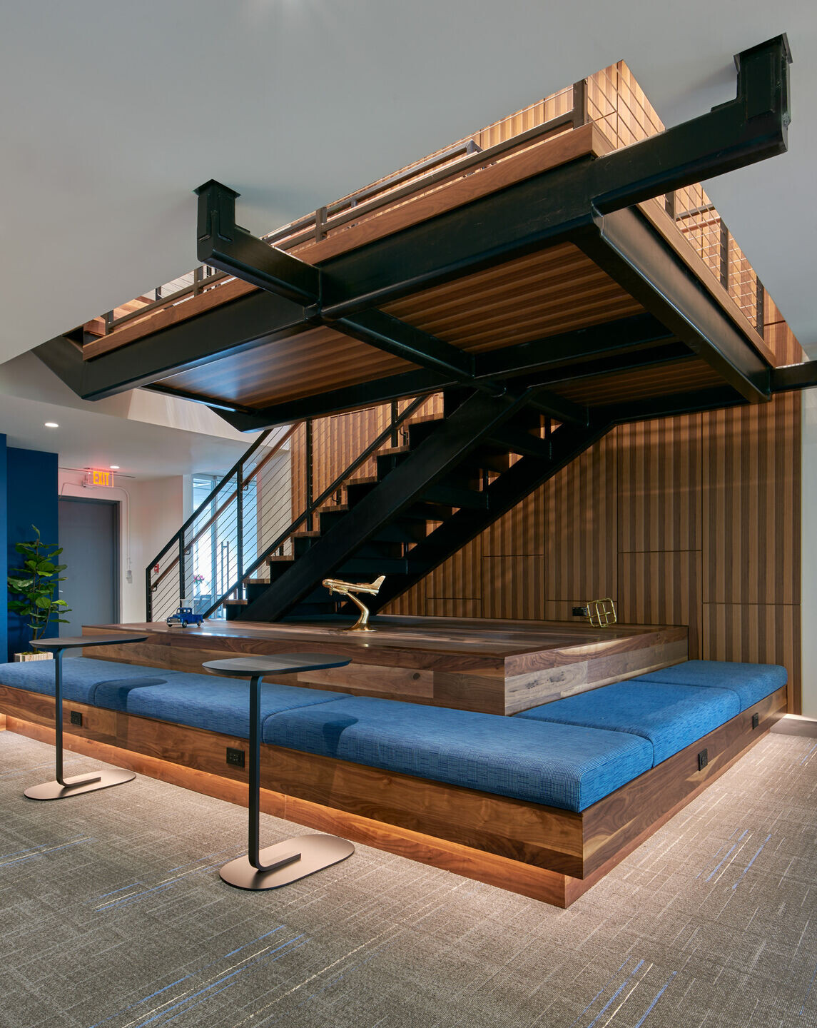 https://archello.com/story/140126/attachments/photos-videos/4 photo_credit Ron Ngiam