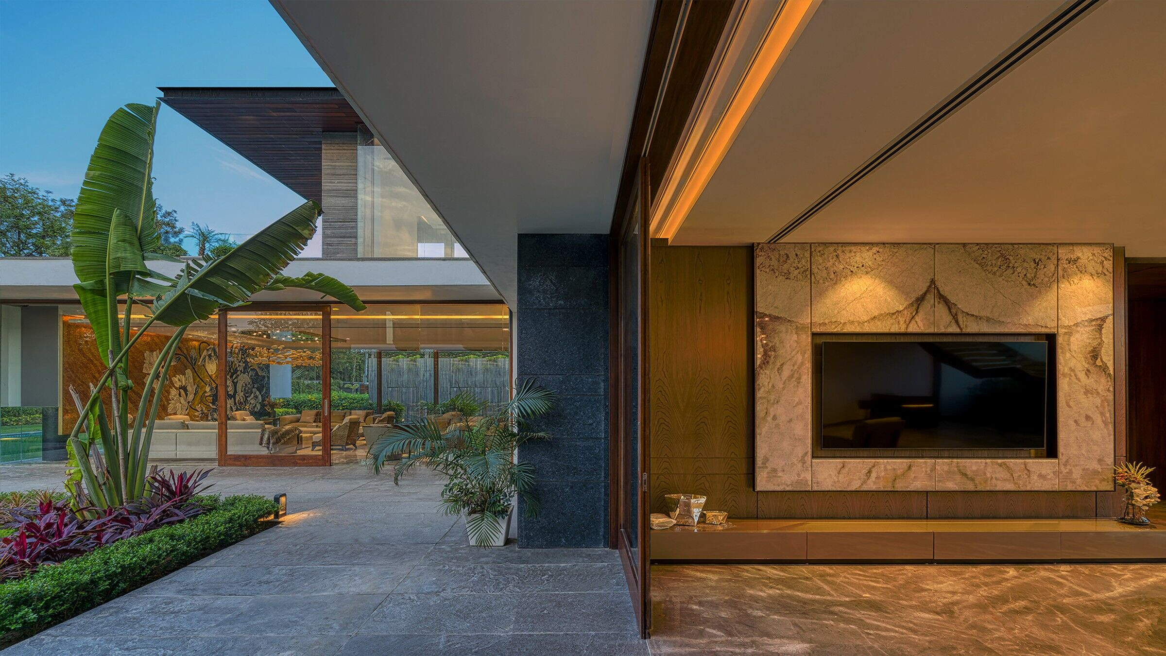 https://archello.com/story/140227/attachments/photos-videos/8 photo_credit Ranjan Sharma : LIGHTZONE