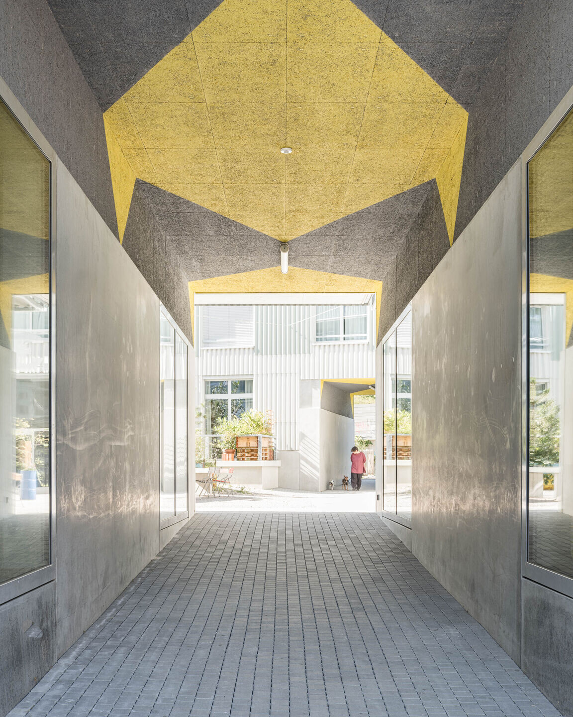 https://archello.com/story/140283/attachments/photos-videos/10 photo_credit Roman Keller