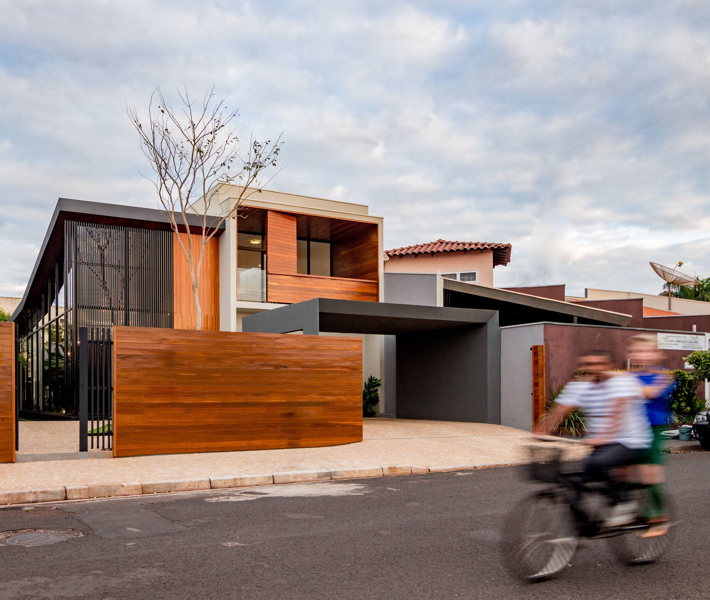 https://archello.com/story/140281/attachments/photos-videos/4 photo_credit Evandro Oliveira