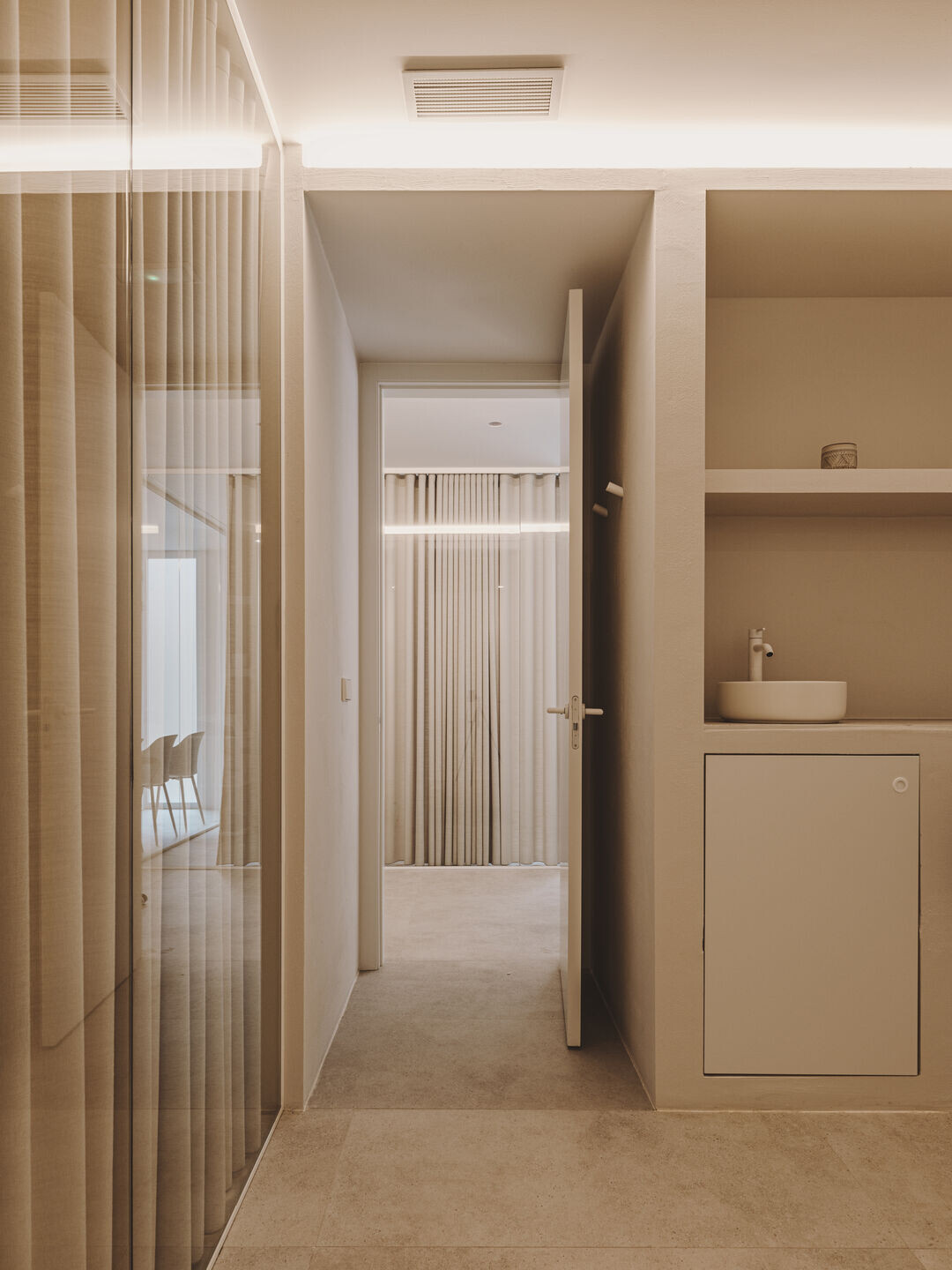 https://archello.com/story/140337/attachments/photos-videos/22 photo_credit Oleh Kardash