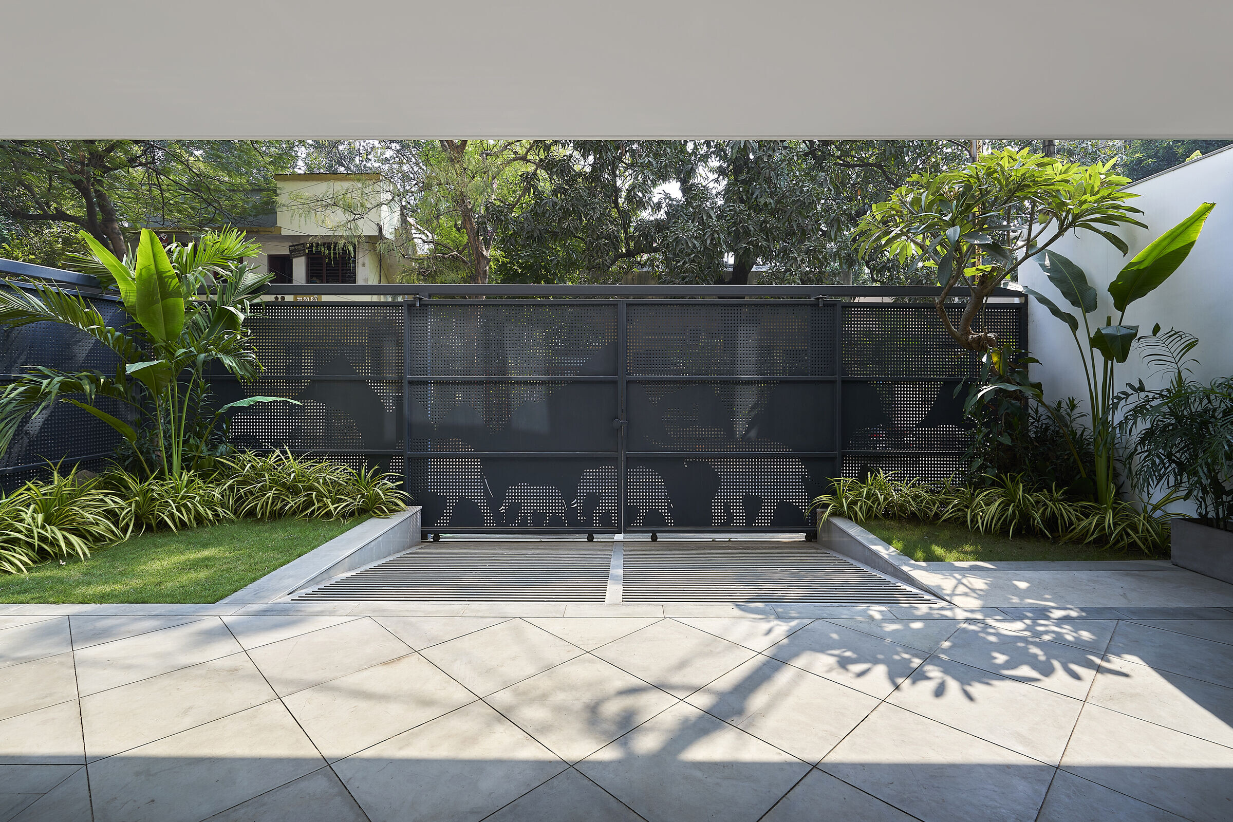 https://archello.com/story/140392/attachments/photos-videos/10 photo_credit Ashish Bhonde