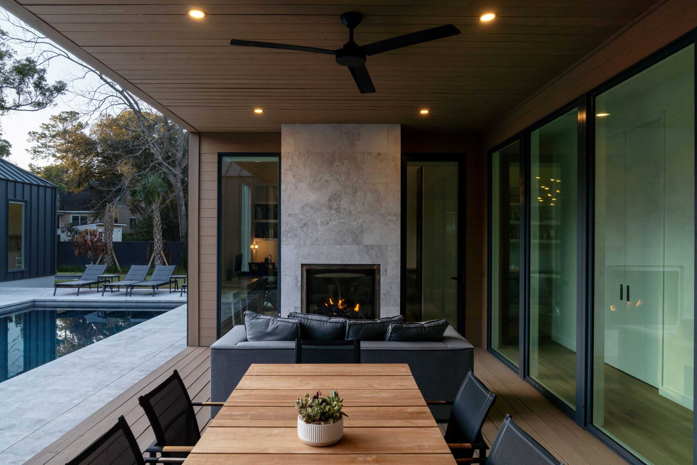 https://archello.com/story/140419/attachments/photos-videos/18 photo_credit Reagen Taylor Photography