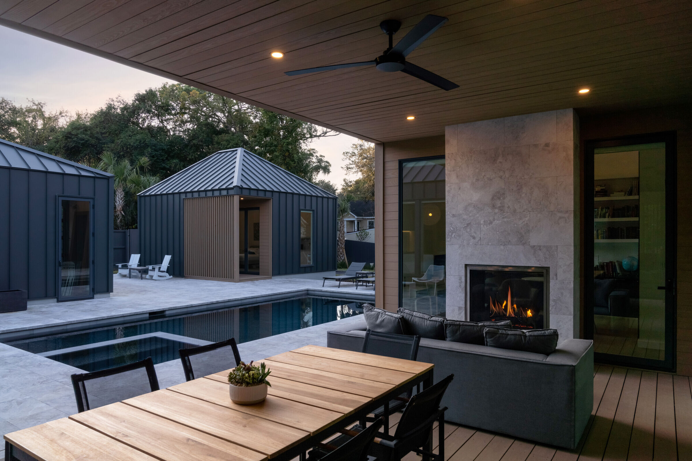 https://archello.com/story/140419/attachments/photos-videos/19 photo_credit Reagen Taylor Photography
