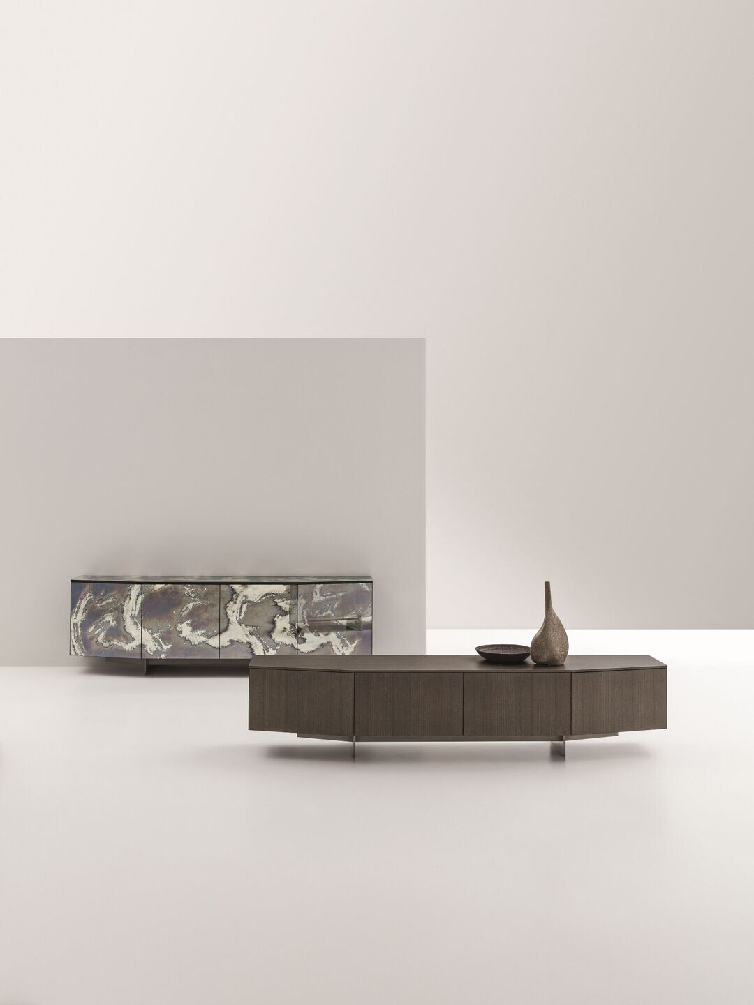 https://archello.com/product/106791/attachments/photos-videos/2