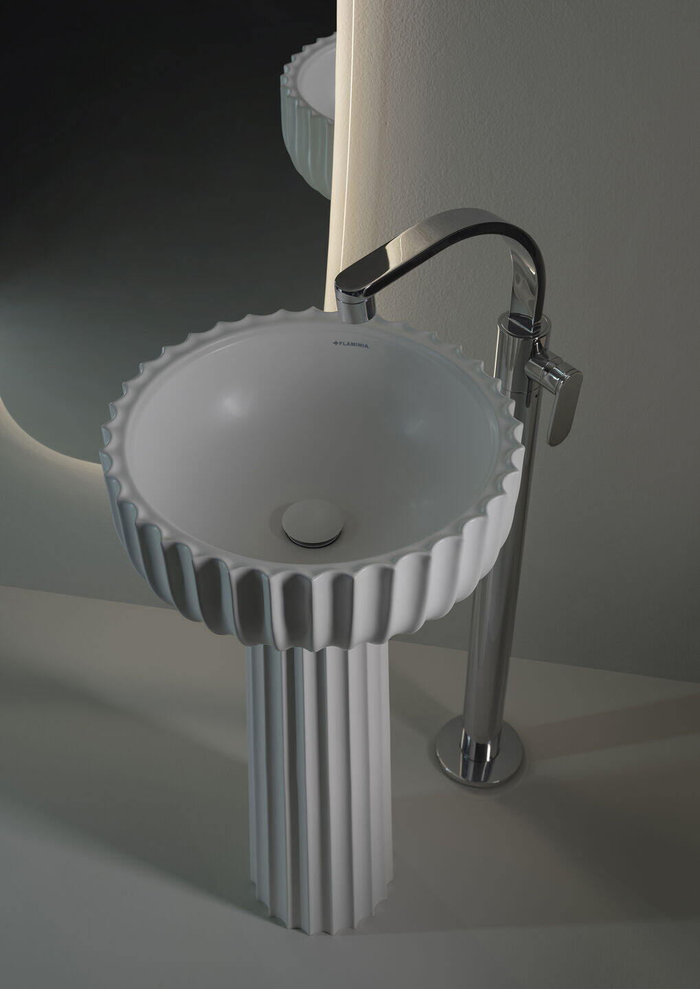 https://archello.com/product/93763/attachments/photos-videos/5