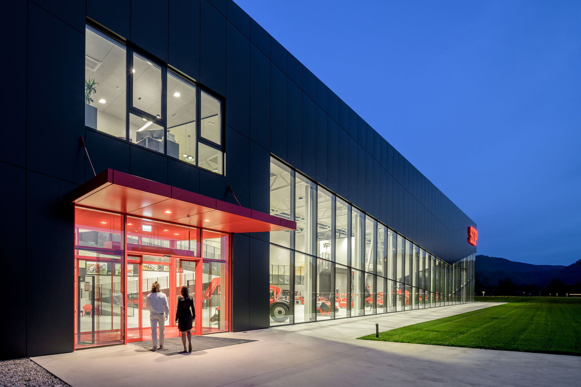 https://archello.com/story/140605/attachments/photos-videos/12 photo_credit Miran Kambič
