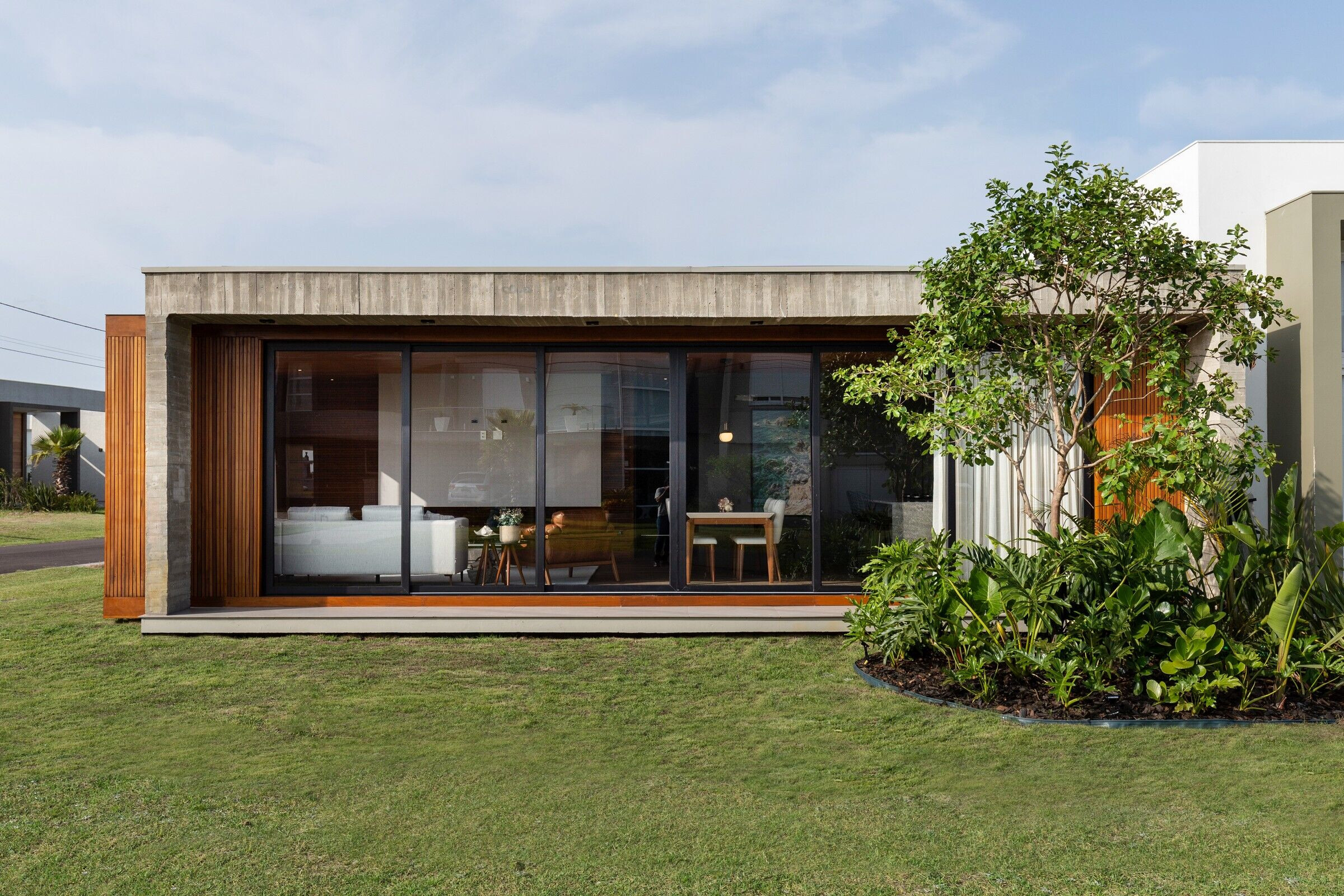 https://archello.com/story/140647/attachments/photos-videos/3 photo_credit Marcelo Donadussi