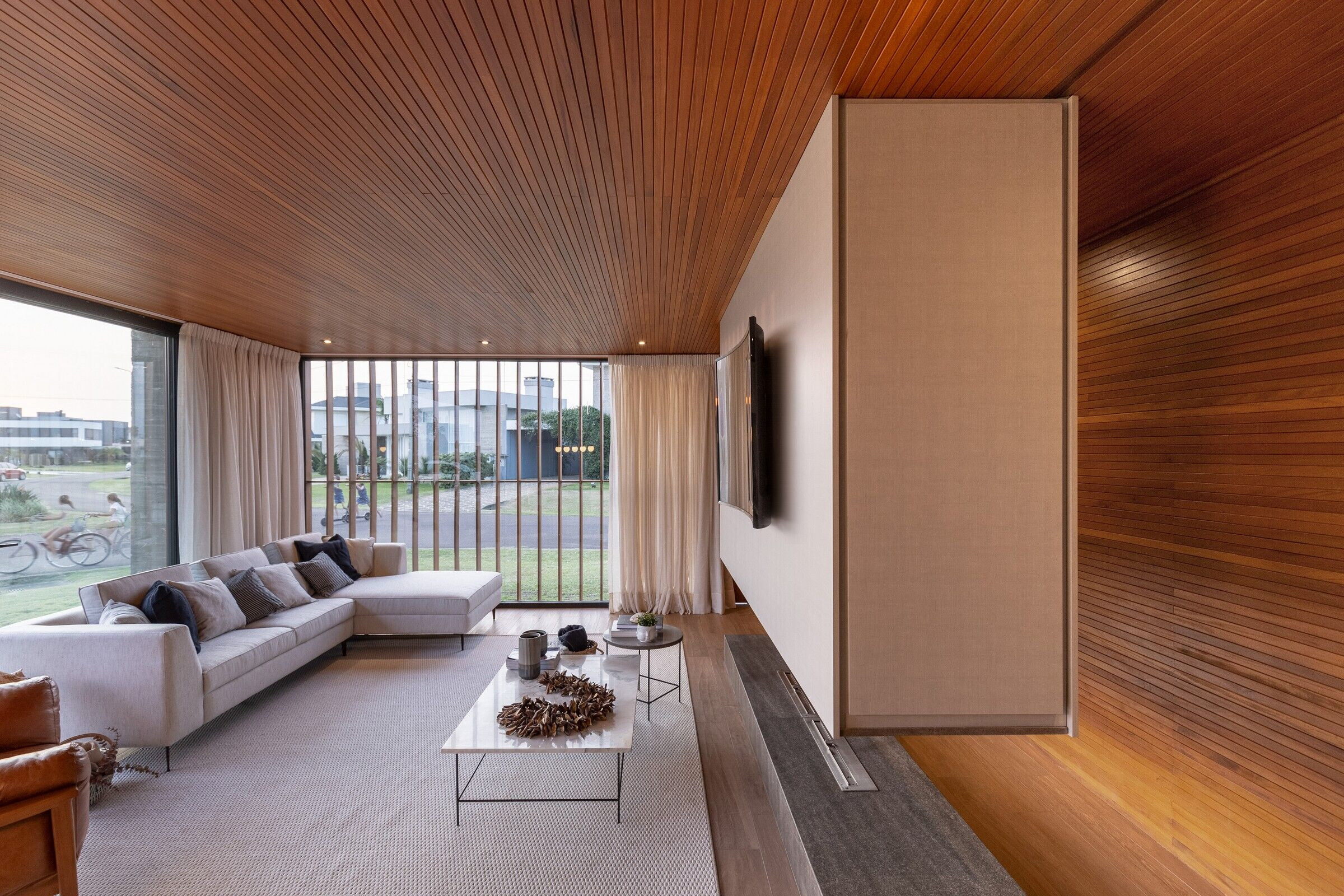 https://archello.com/story/140647/attachments/photos-videos/11 photo_credit Marcelo Donadussi
