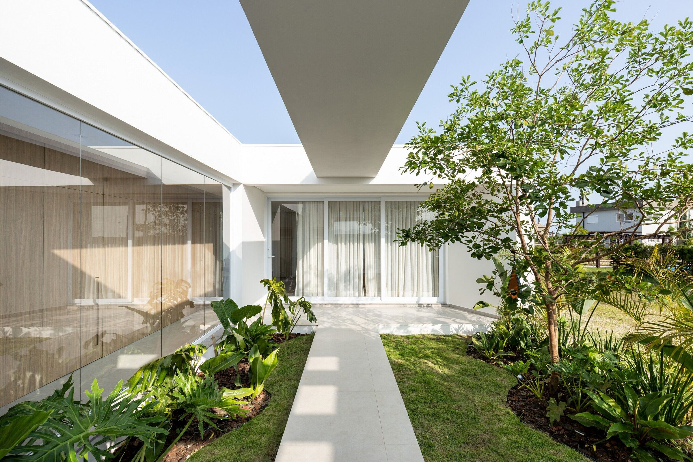 https://archello.com/story/140648/attachments/photos-videos/6 photo_credit Marcelo Donadussi