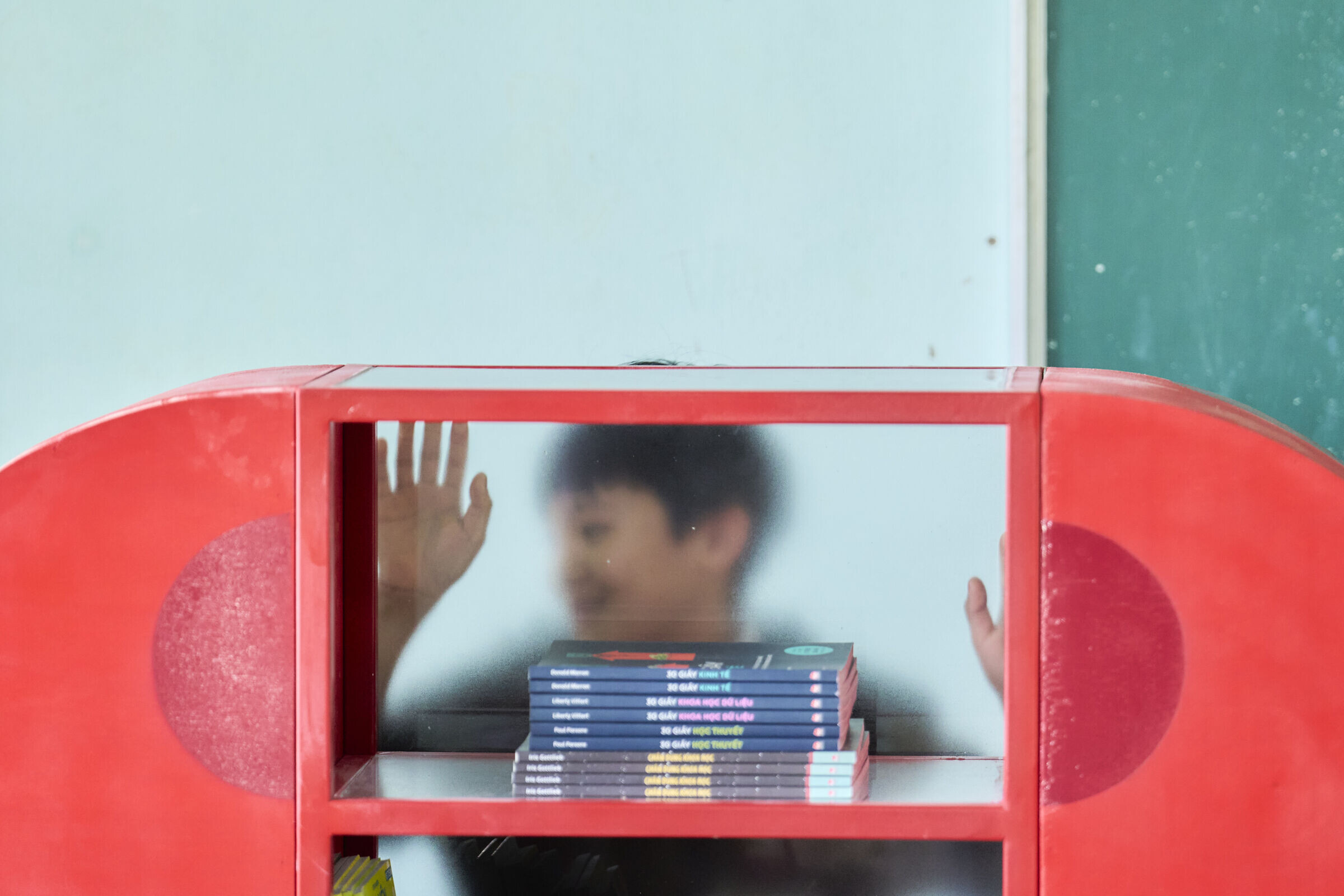 https://archello.com/story/140911/attachments/photos-videos/7 photo_credit The Lab Saigon