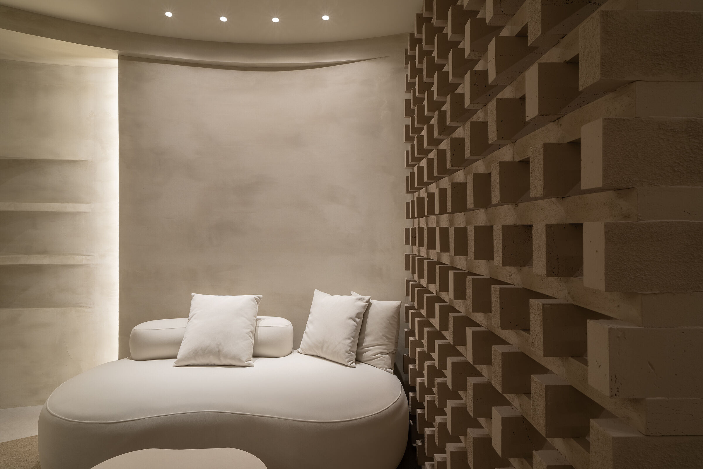 https://archello.com/story/140964/attachments/photos-videos/17 photo_credit dayoff studio