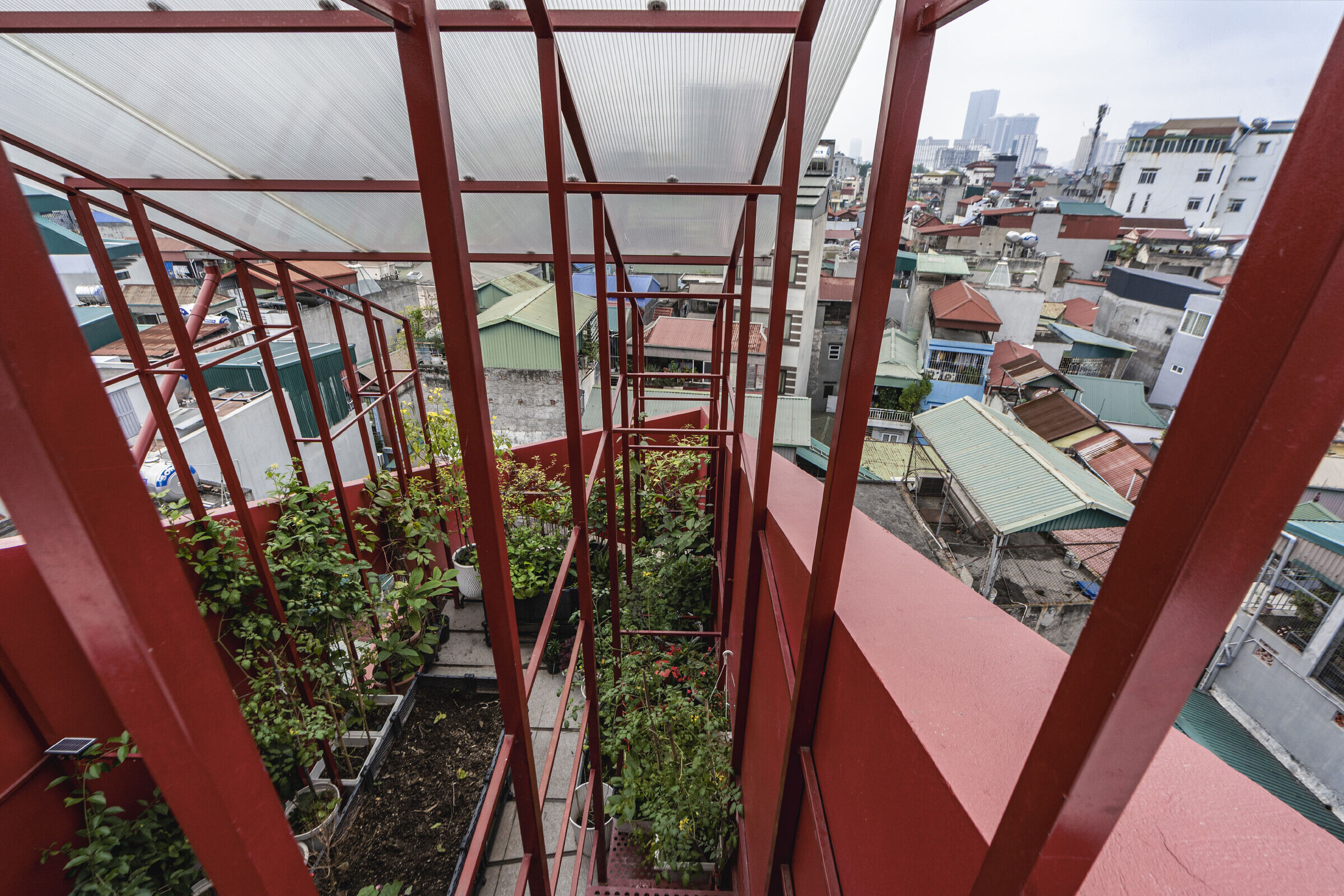 https://archello.com/story/140961/attachments/photos-videos/4 photo_credit Nguyen Viet Tien, Nguyen Tuan Nghia