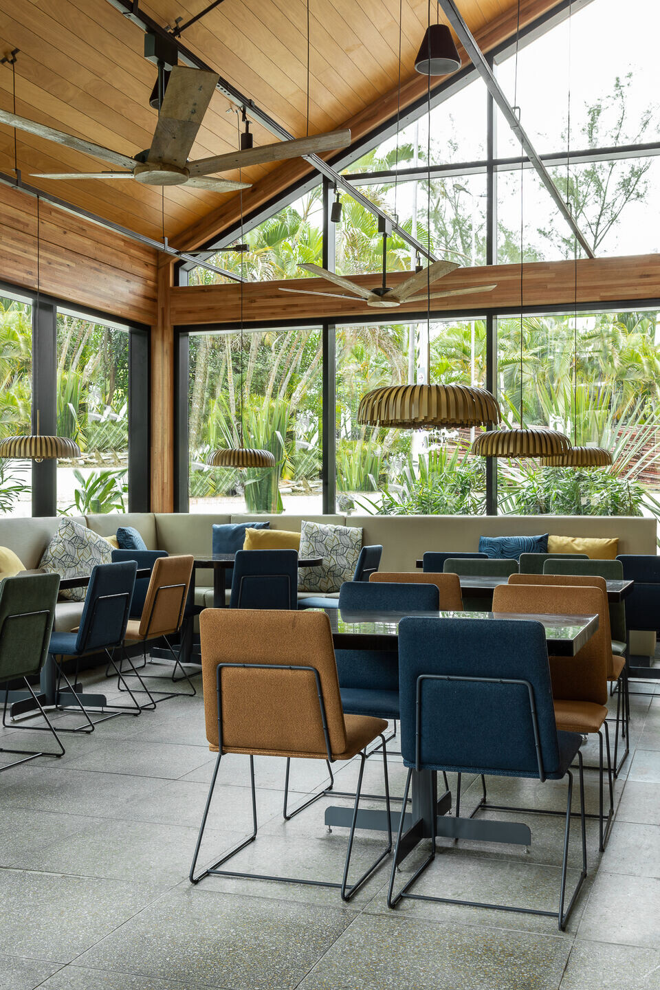 https://archello.com/story/140987/attachments/photos-videos/10 photo_credit Courtesy Of Superlimão