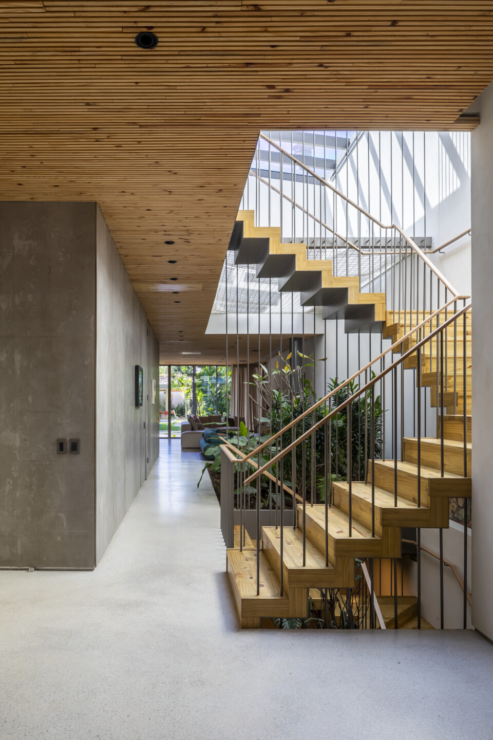 https://archello.com/story/141030/attachments/photos-videos/4 photo_credit Pedro N. Prata