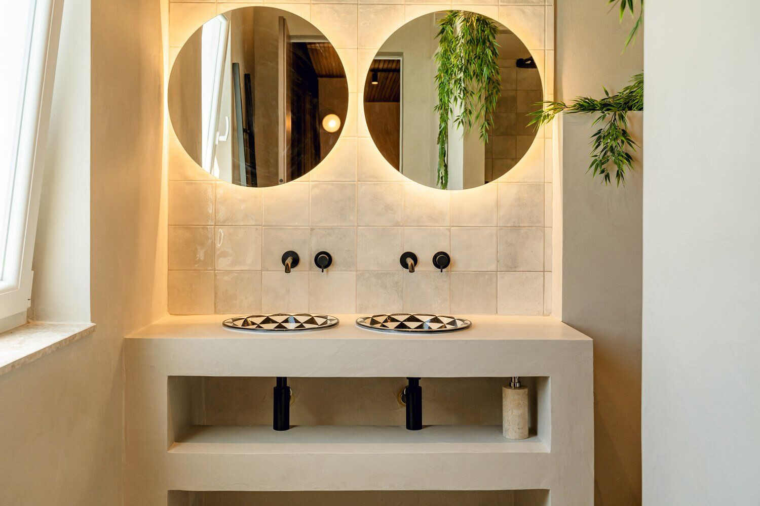 https://archello.com/story/141062/attachments/photos-videos/8 photo_credit Shalise Barnes