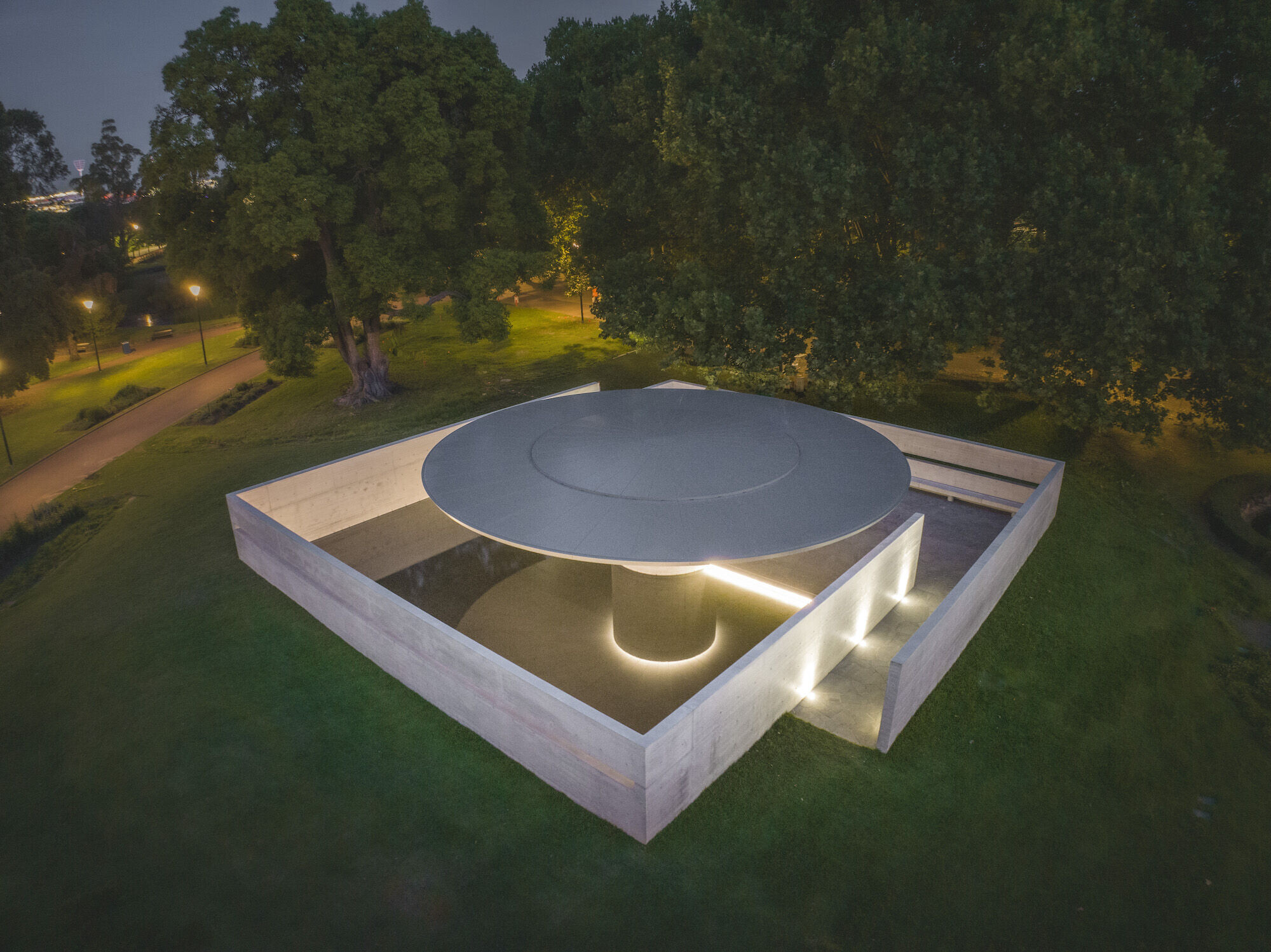 https://archello.com/story/141167/attachments/photos-videos/29 photo_credit John Gollings