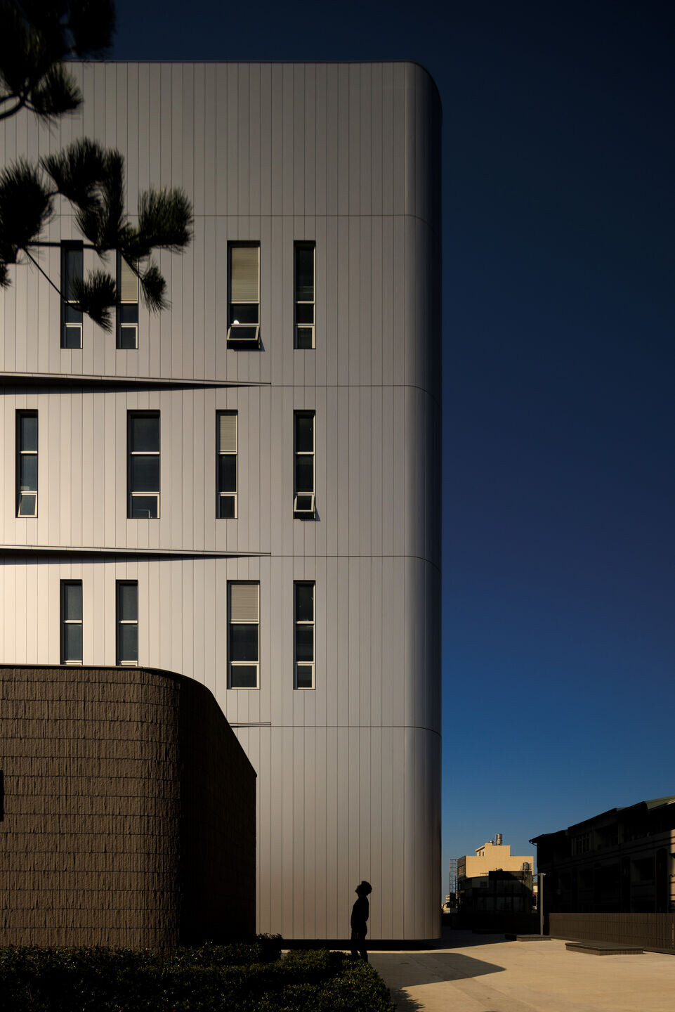https://archello.com/story/141313/attachments/photos-videos/7 photo_credit Fernando Guerra