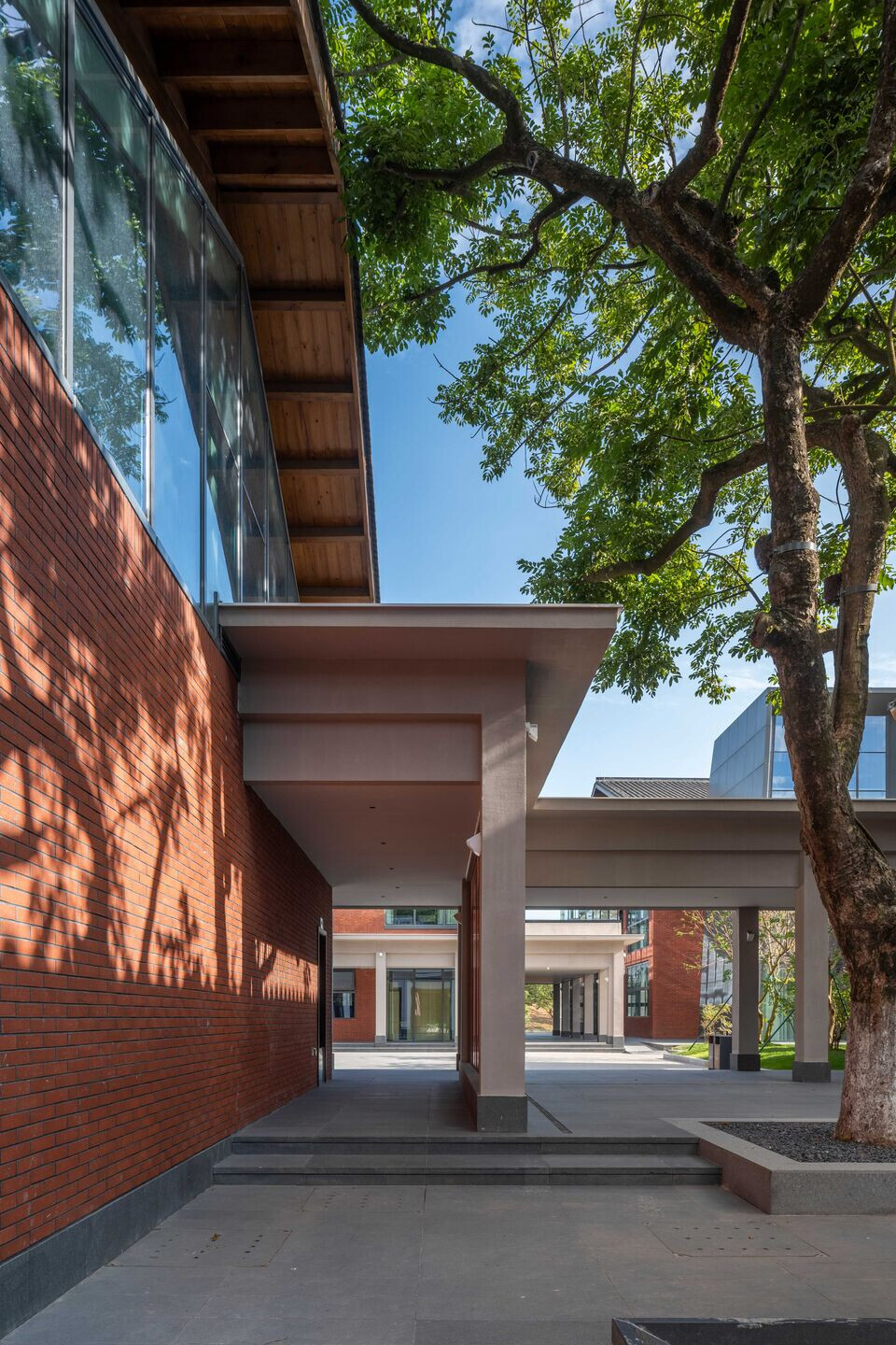 https://archello.com/story/141395/attachments/photos-videos/21 photo_credit Jin Weiqi