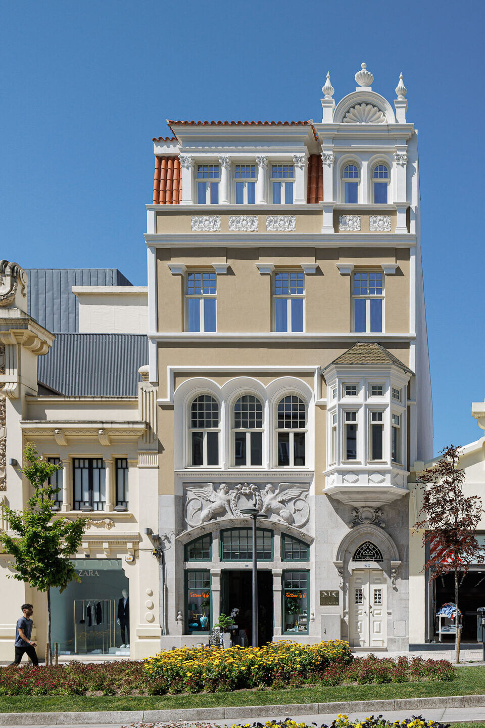 https://archello.com/story/141360/attachments/photos-videos/5 photo_credit Ivo Tavares Studio