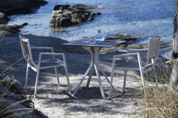 Ora 4 Dining Table Ora 4 Dining Table