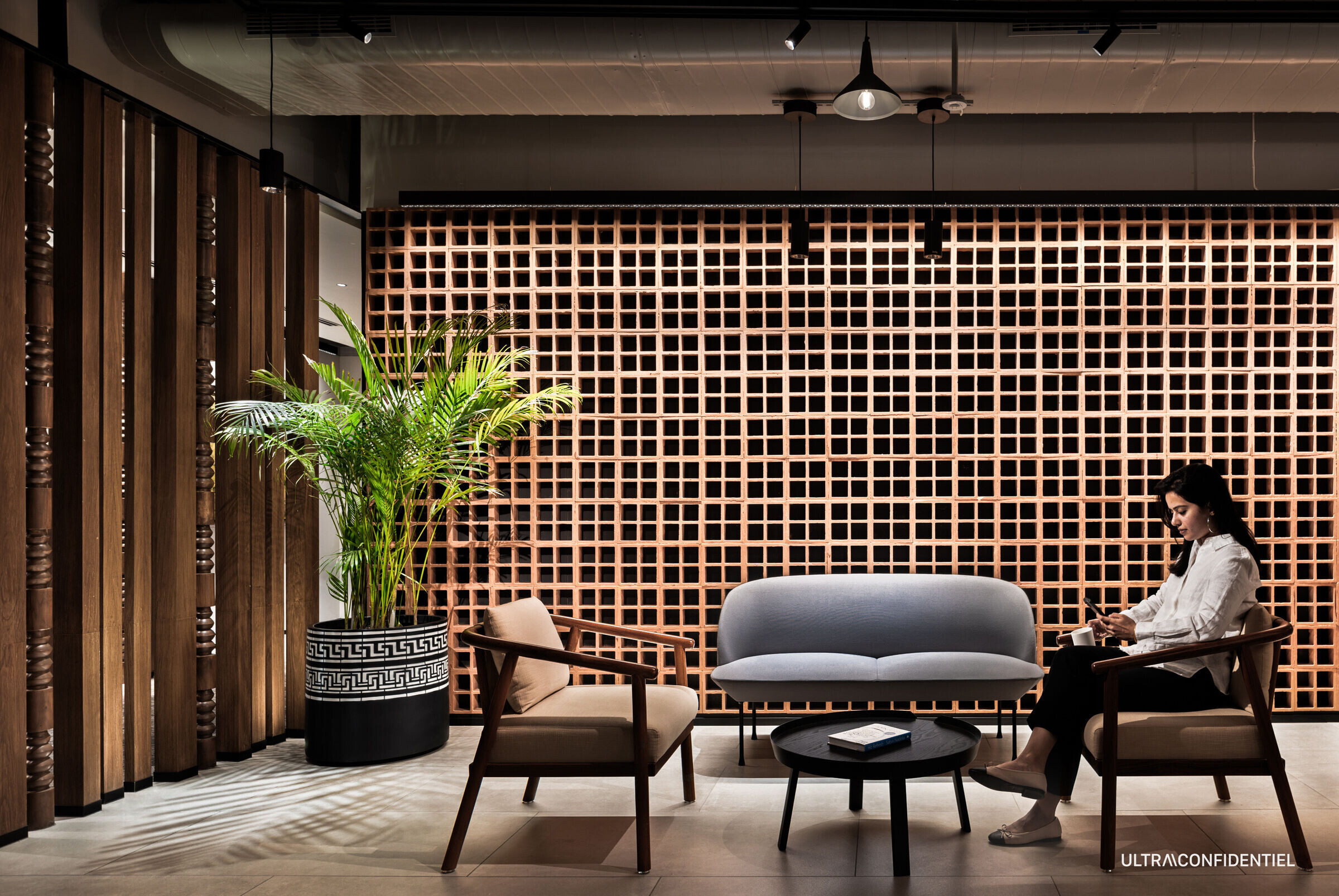 https://archello.com/story/141629/attachments/photos-videos/12 photo_credit Noughts and Crosses | Andre J. Fanthome