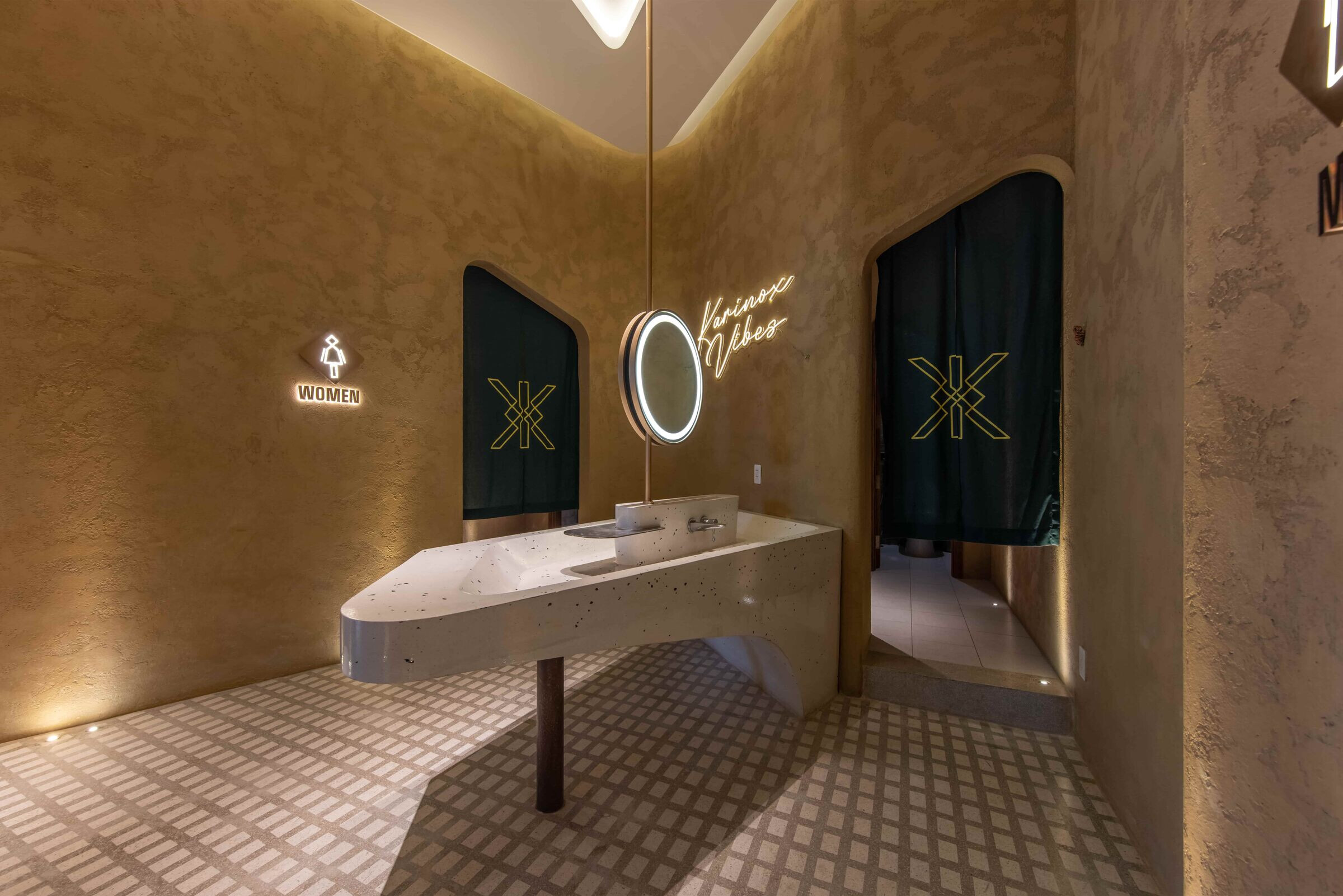 https://archello.com/story/141720/attachments/photos-videos/13 photo_credit Hoàng Lê