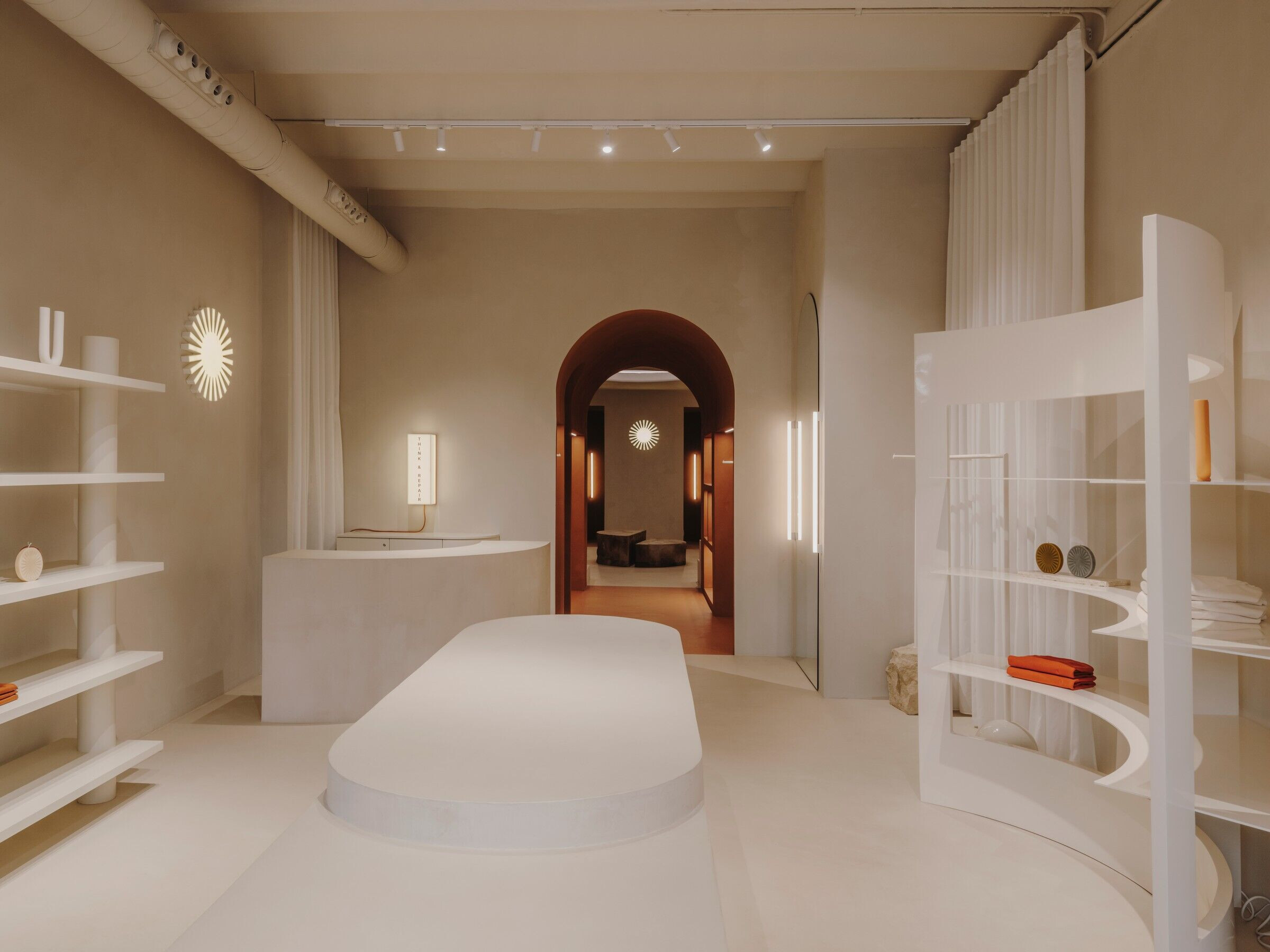 https://archello.com/story/141693/attachments/photos-videos/7 photo_credit Salva Lopez