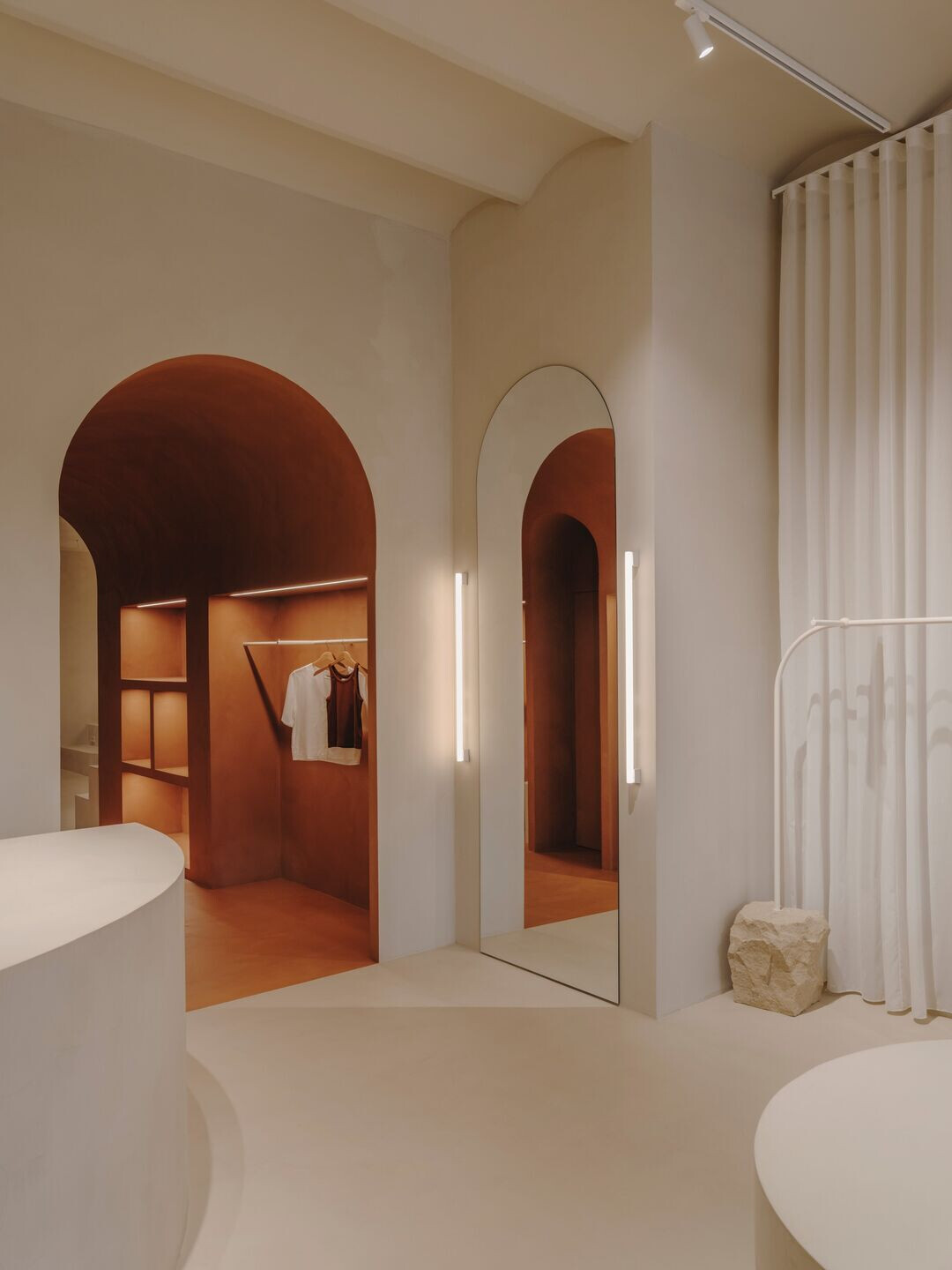 https://archello.com/story/141693/attachments/photos-videos/8 photo_credit Salva Lopez