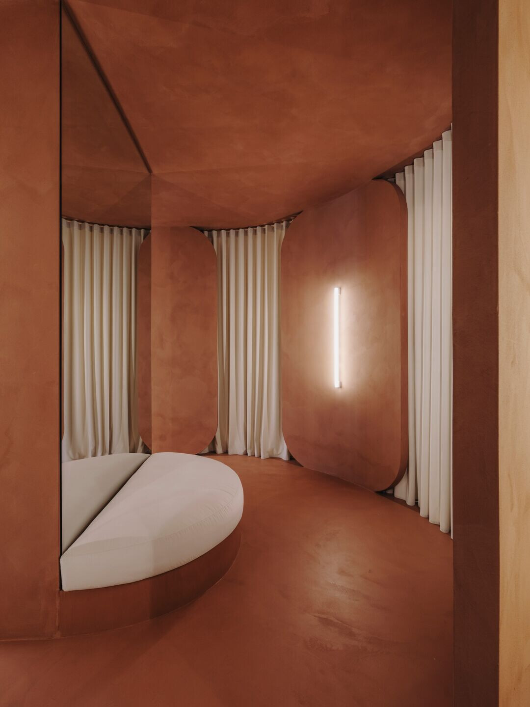 https://archello.com/story/141693/attachments/photos-videos/18 photo_credit Salva Lopez
