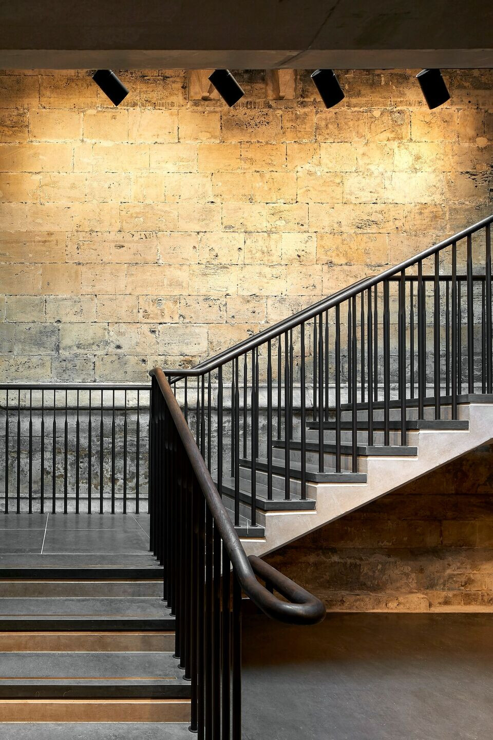 https://archello.com/story/141820/attachments/photos-videos/11 photo_credit Hufton+Crow