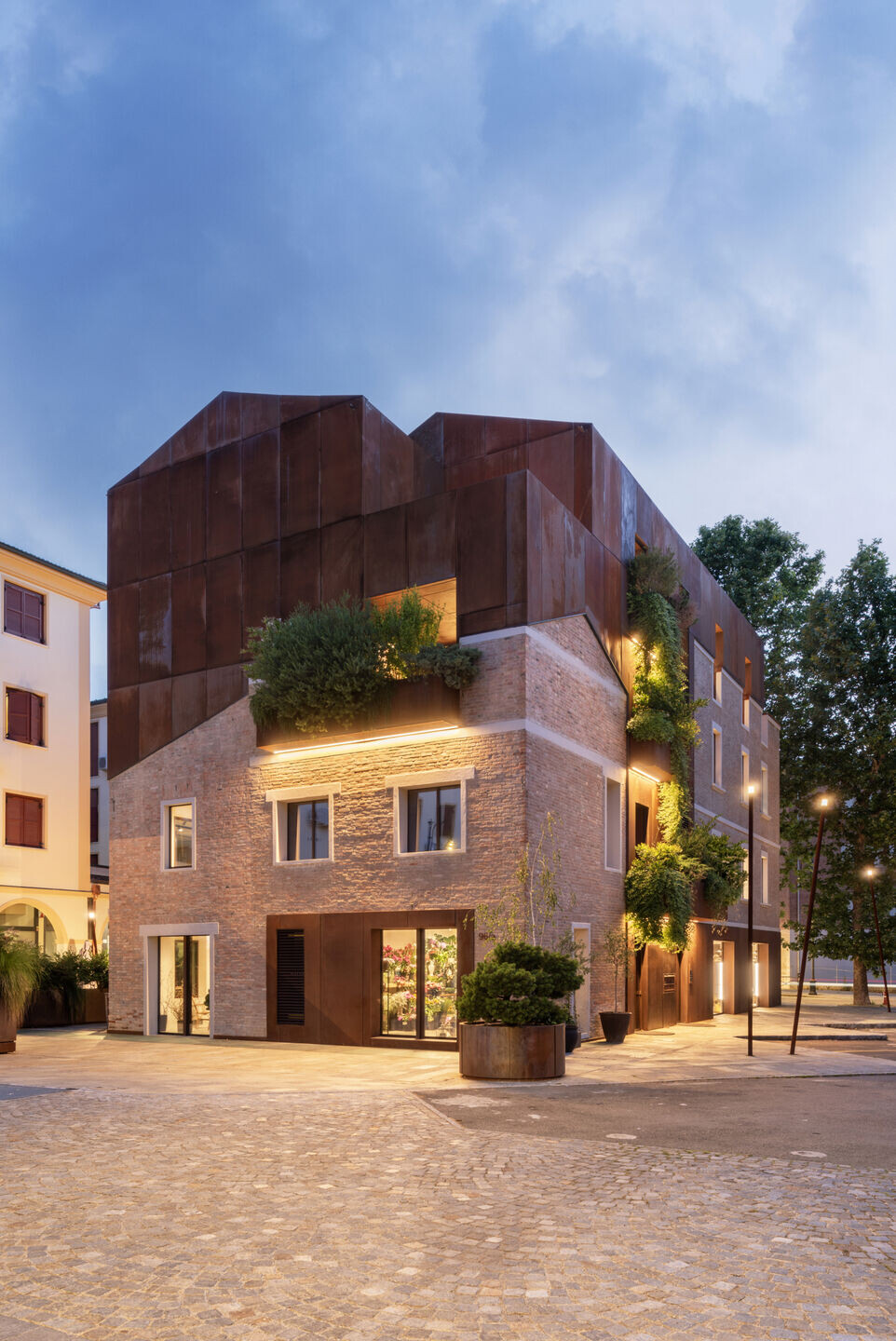 https://archello.com/story/142099/attachments/photos-videos/9 photo_credit Fabio Bascetta