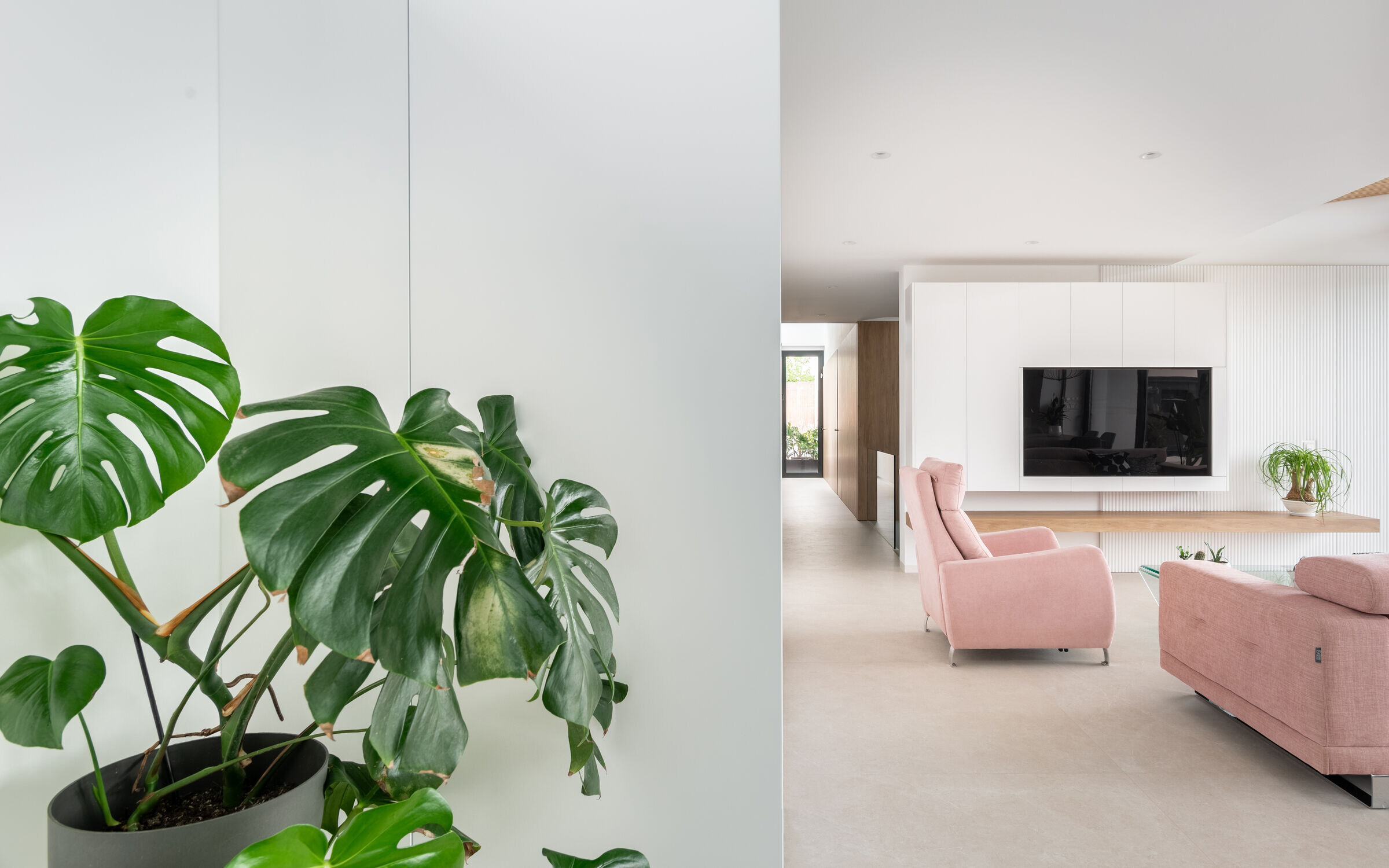https://archello.com/story/142171/attachments/photos-videos/9