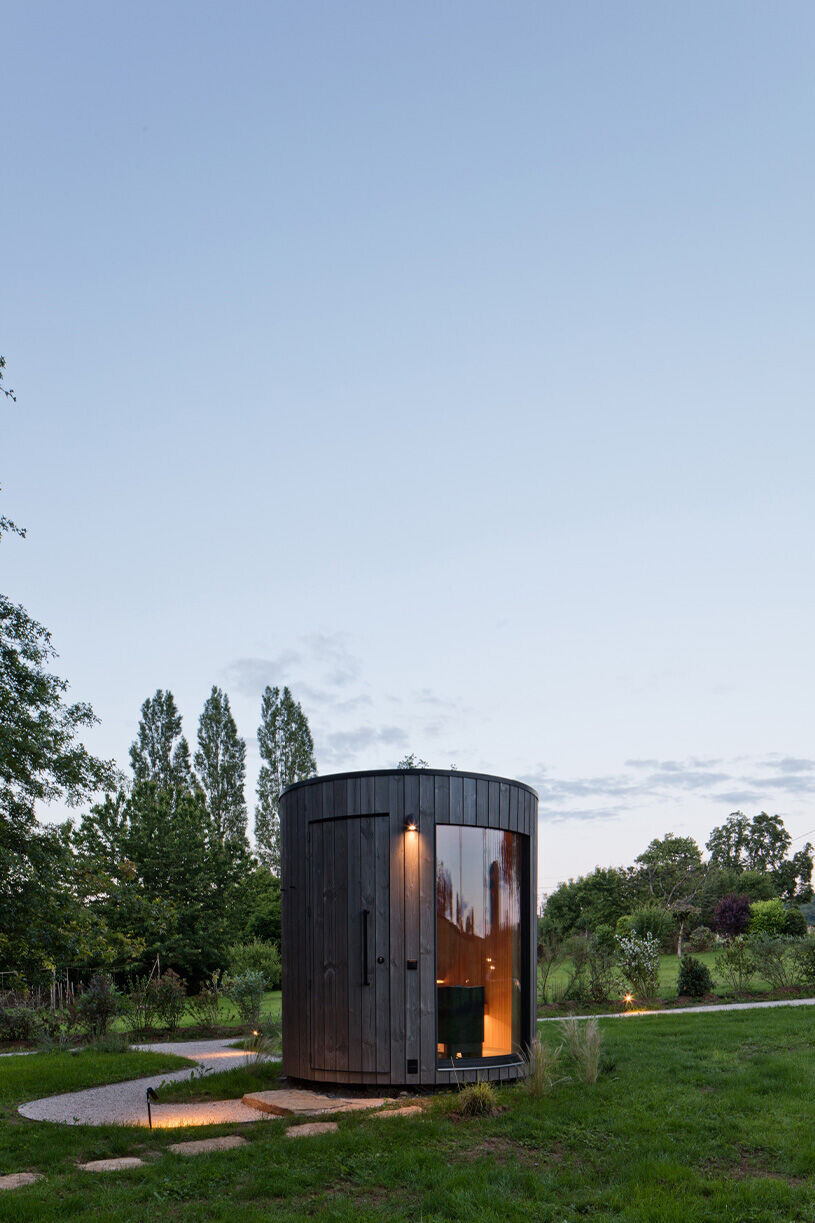 https://archello.com/story/142184/attachments/photos-videos/14 photo_credit Jonathan Letoublon