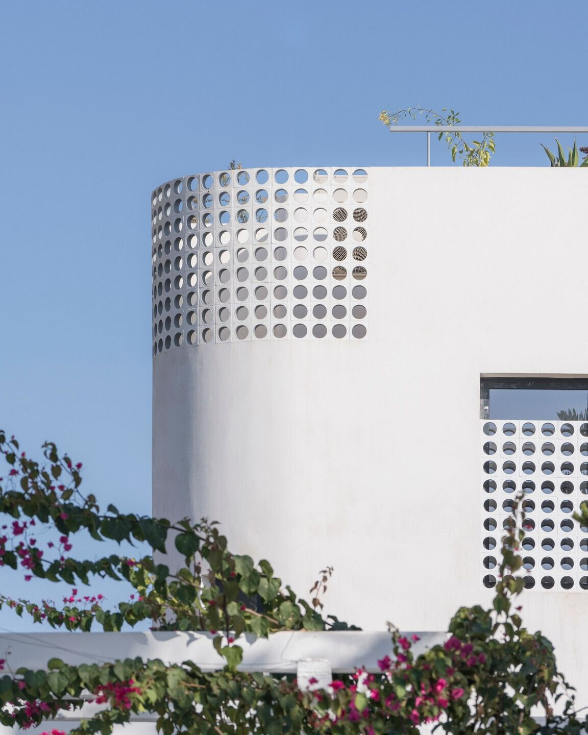 https://archello.com/es/story/142201/attachments/photos-videos/3 photo_credit tresunouno - fotografía : Imagen Subliminal