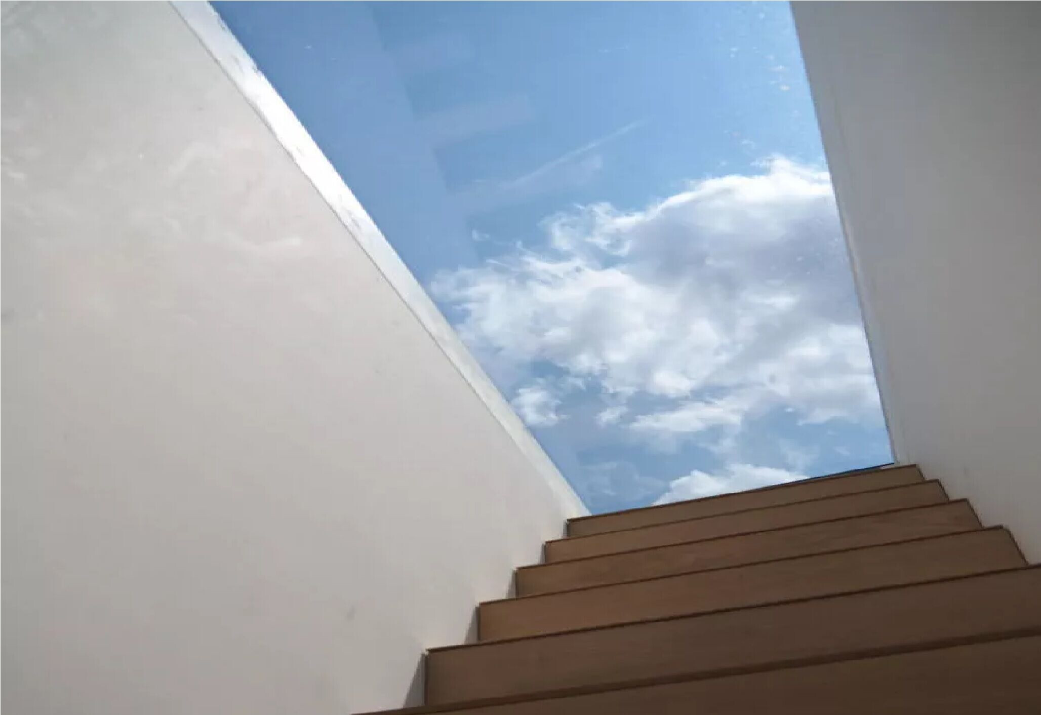 https://archello.com/product/108584/attachments/photos-videos/5