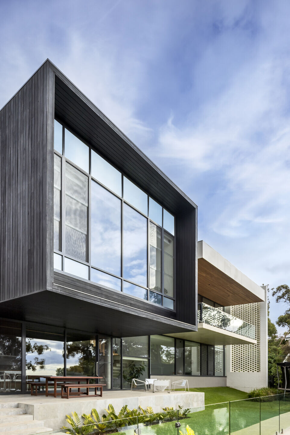 https://archello.com/story/142473/attachments/photos-videos/12 photo_credit Aaron Citti